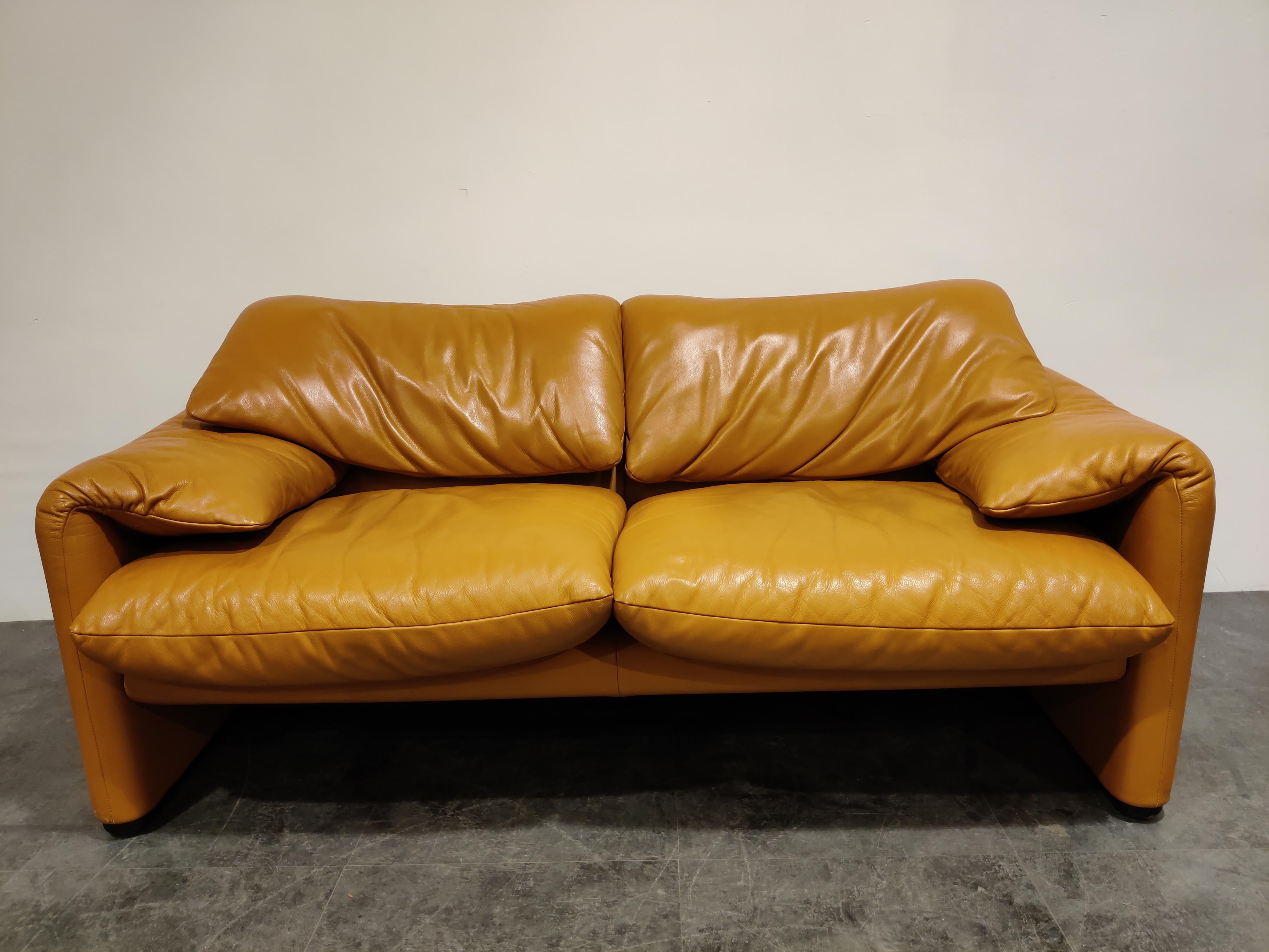 Vintage cognac leather maralunga sofa set designed by Vico Magistretti for Cassina.

Award winning design piece from 1973 with adjustable backrests.

The set consists of a two 2-seat sofas

Good condition

1973, Italy (design)
1990s