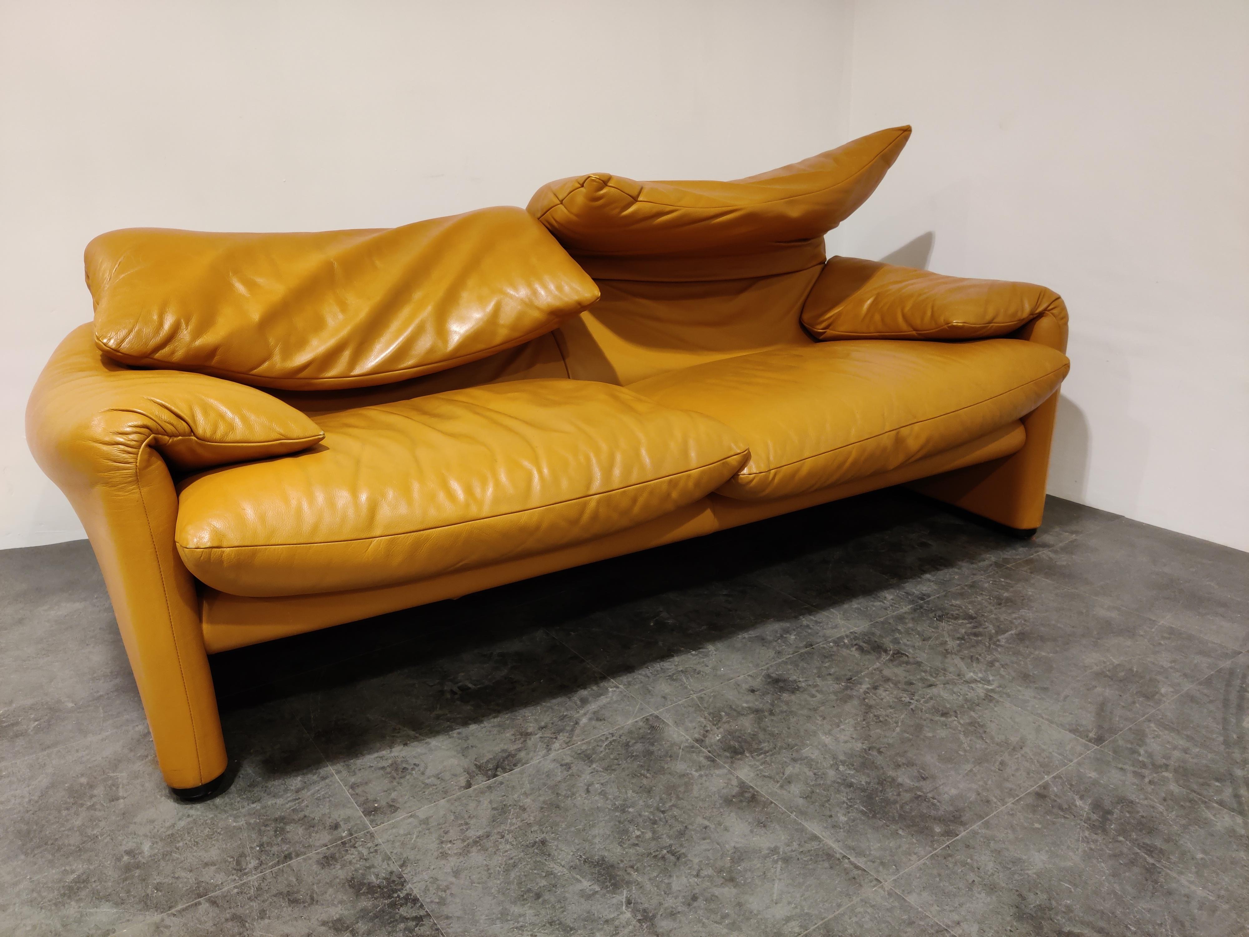 Late 20th Century Leather Maralunga Sofa Set by Vico Magistretti for Cassina, 1973