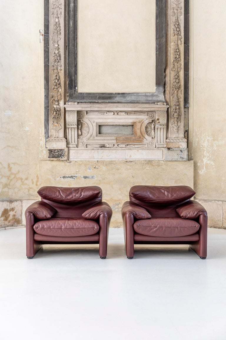 Leather Maralunga Three-Seat Sofa and Armchairs by Vico Magistretti for Cassina 12