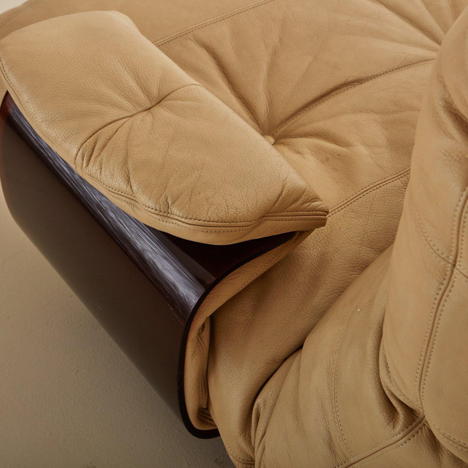 Cuir Canapé Marsala de Michel Ducaroy pour Lignet Roset, France, années 1970