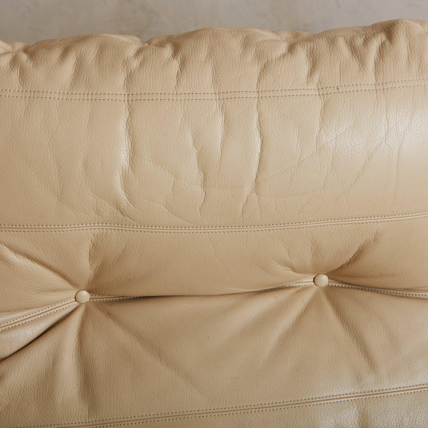Dreisitziges Marsala-Sofa aus Leder von Michel Ducaroy für Lignet Roset, Frankreich 1970er Jahre im Angebot 1