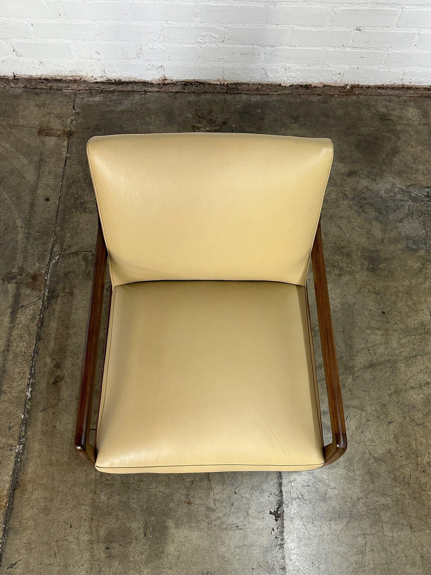 Leather Mid Century Lounge Chair For Sale 5