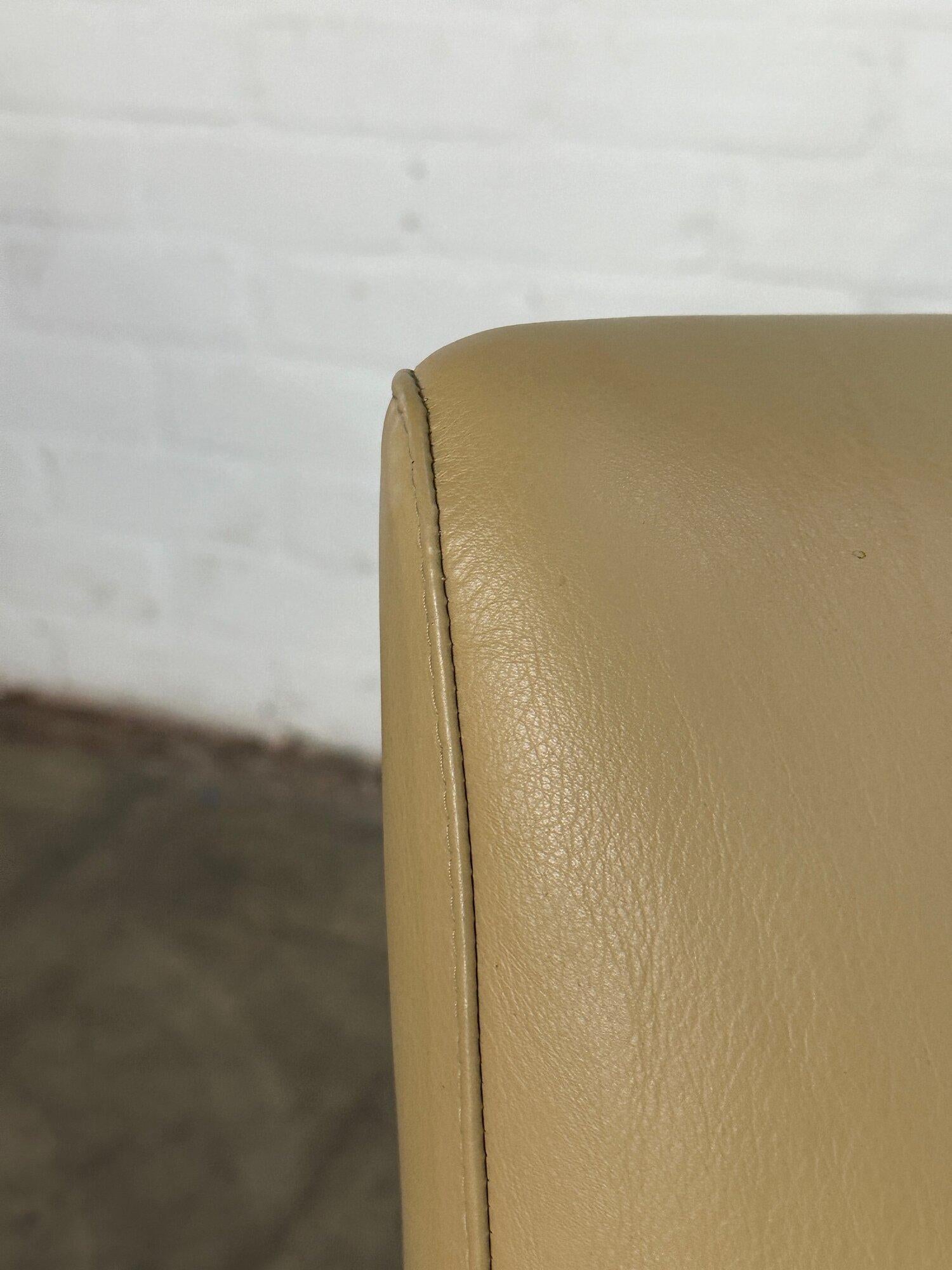 Leather Mid Century Lounge Chair For Sale 6
