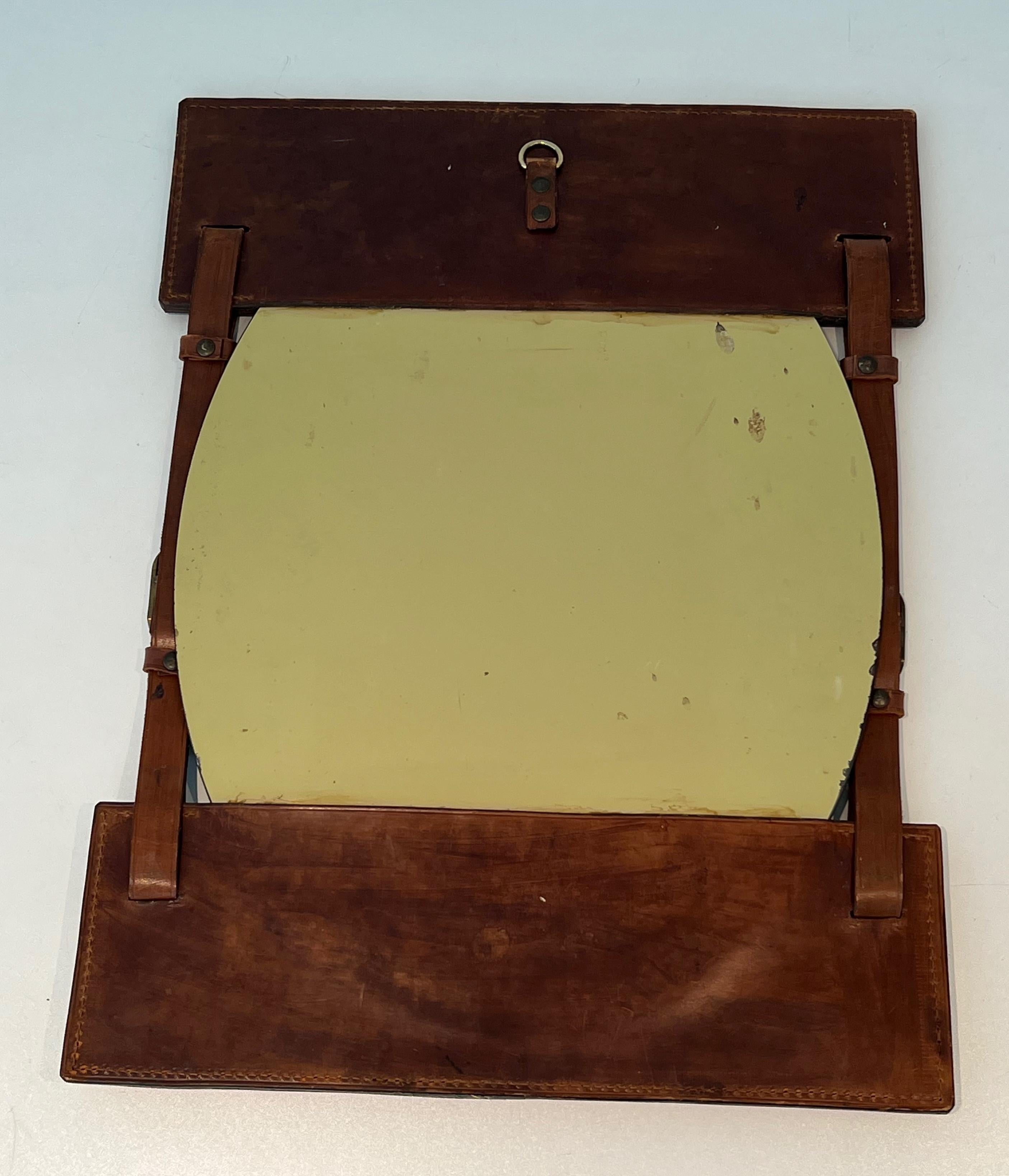 Miroir en cuir dans le style de Jacques Adnet en vente 6