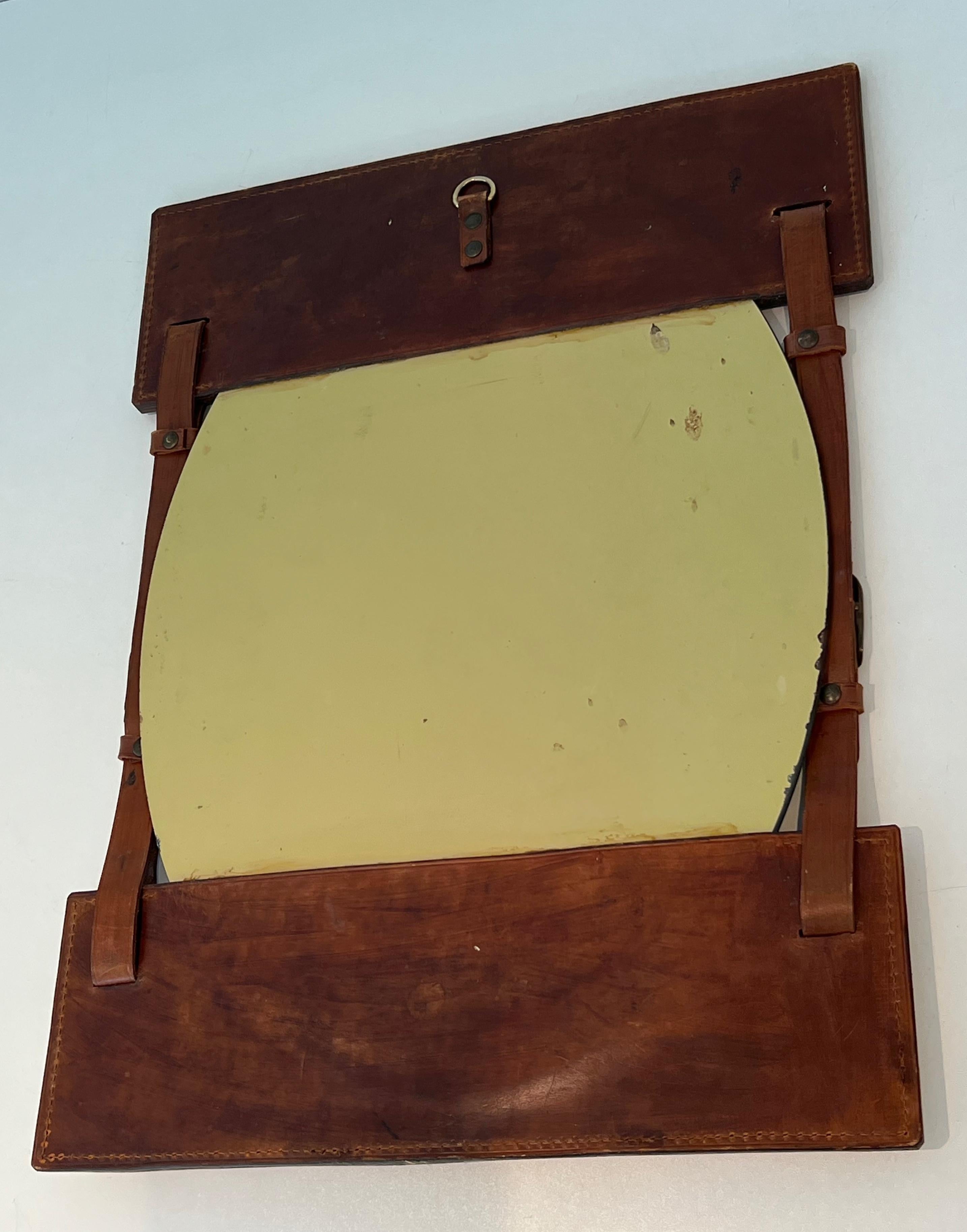 Miroir en cuir dans le style de Jacques Adnet en vente 7