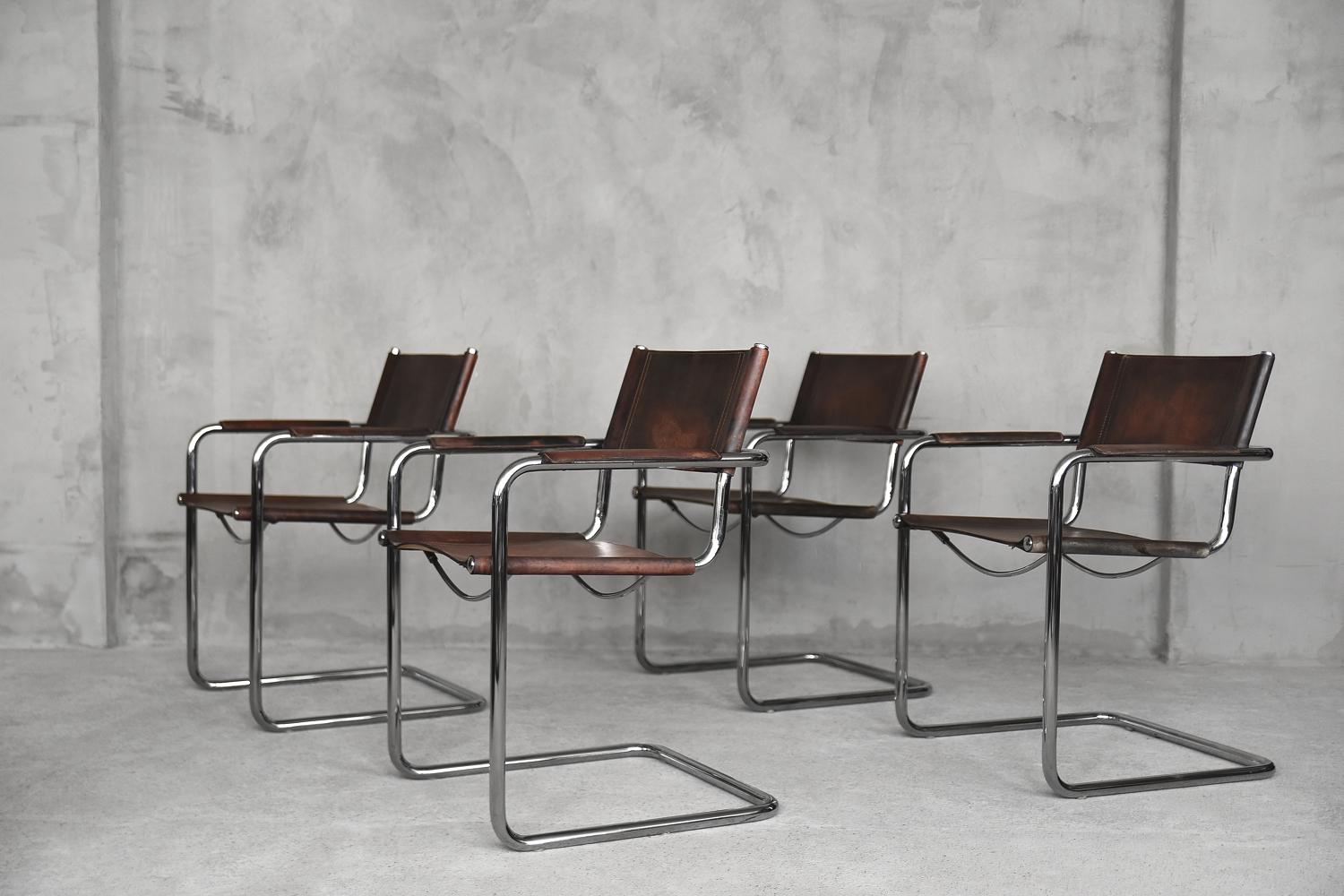 Vintage Italy Leather MG5 Cantilever Bauhaus Chair by Matteo Grassi, Set of 4 In Good Condition In Warszawa, Mazowieckie