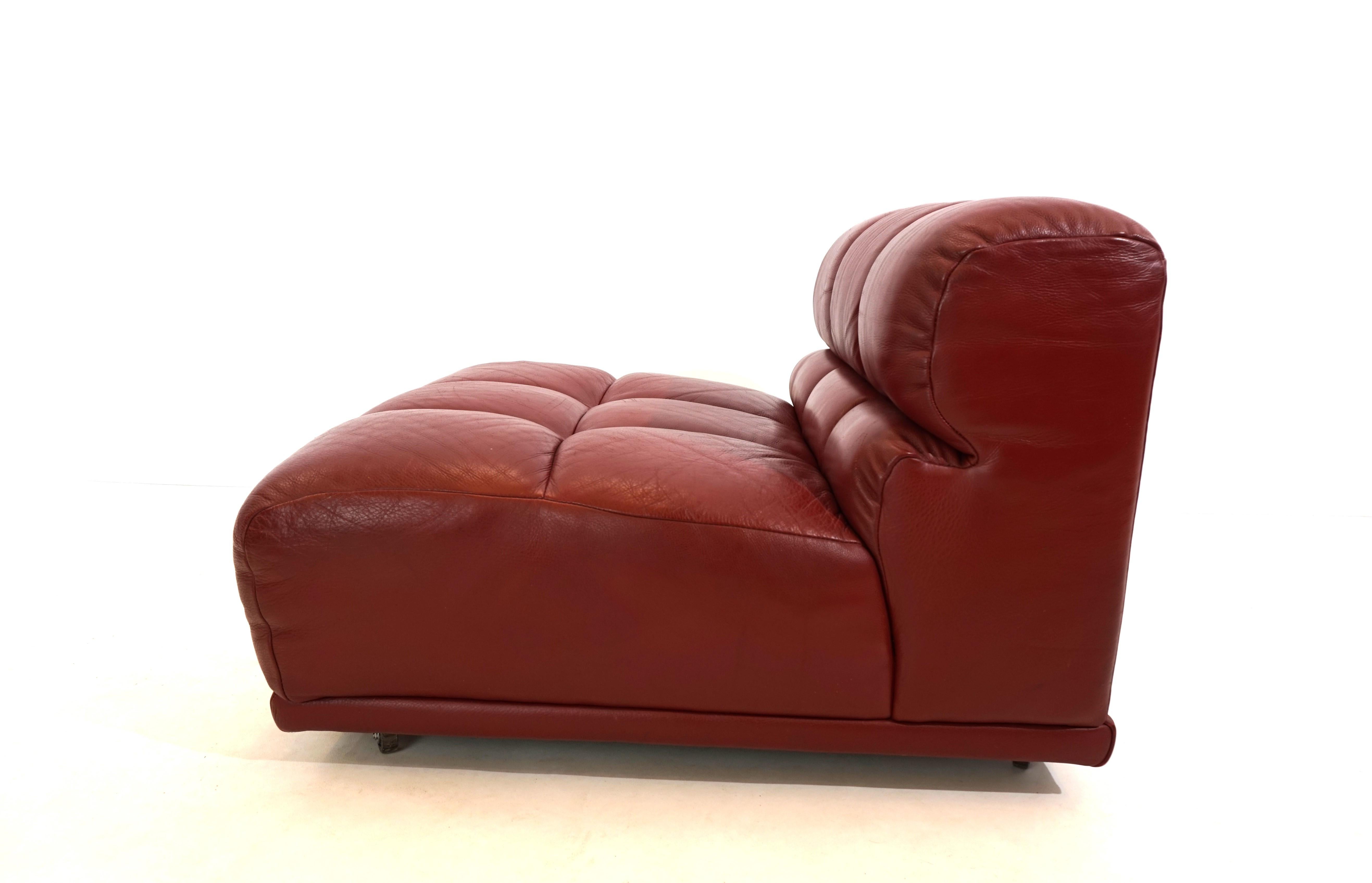 Leather modular armchair set of 2 Italy 70s For Sale 10