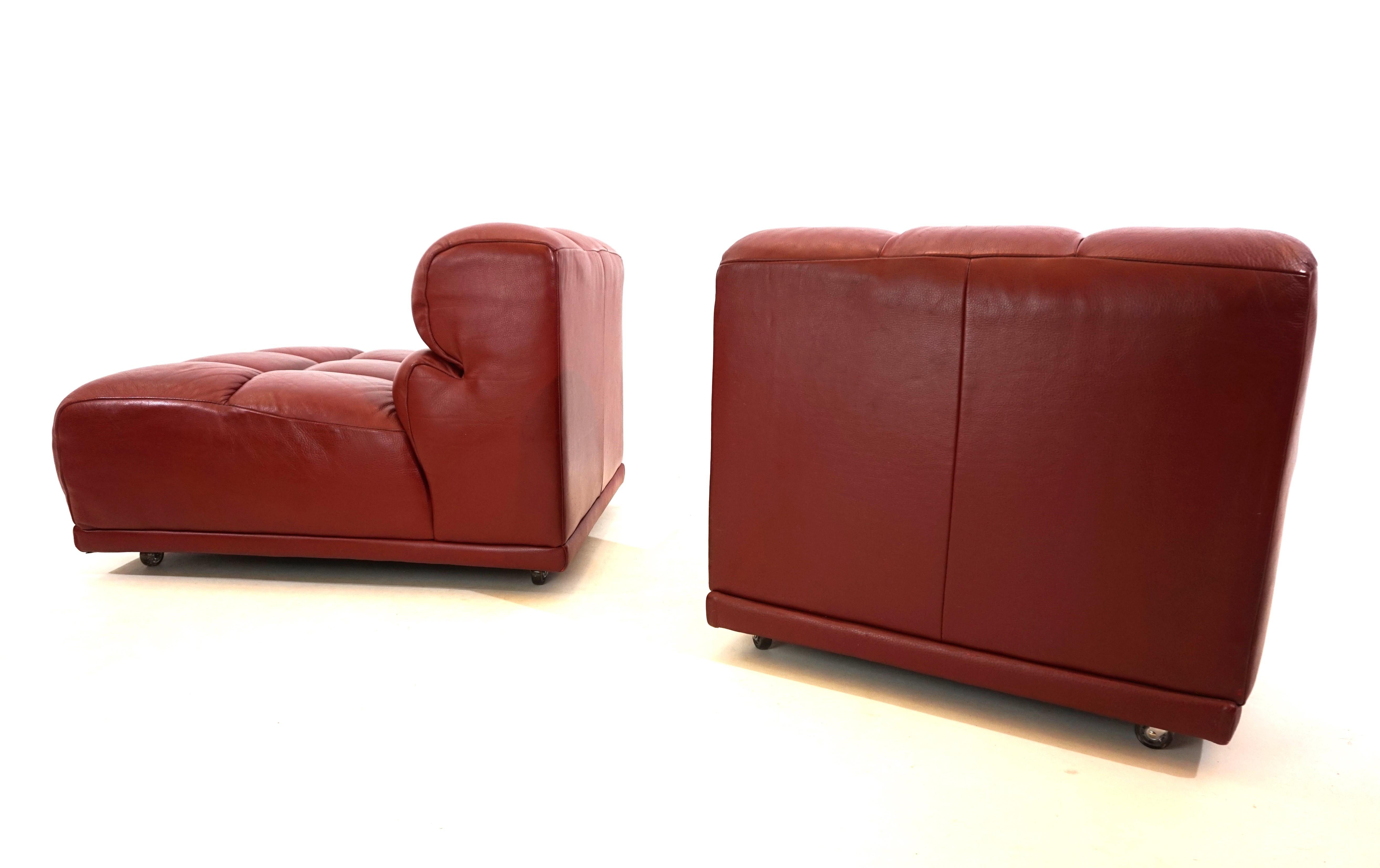 Italian Leather modular armchair set of 2 Italy 70s For Sale