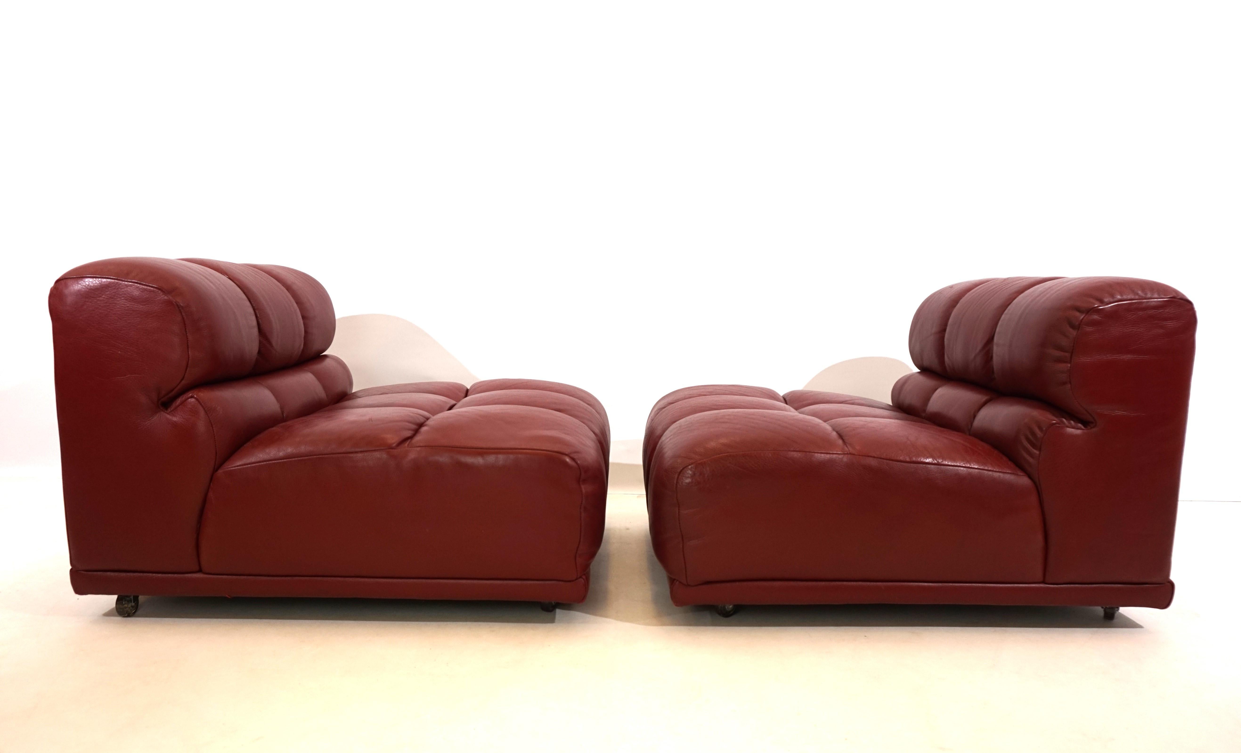 Leather modular armchair set of 2 Italy 70s For Sale 3