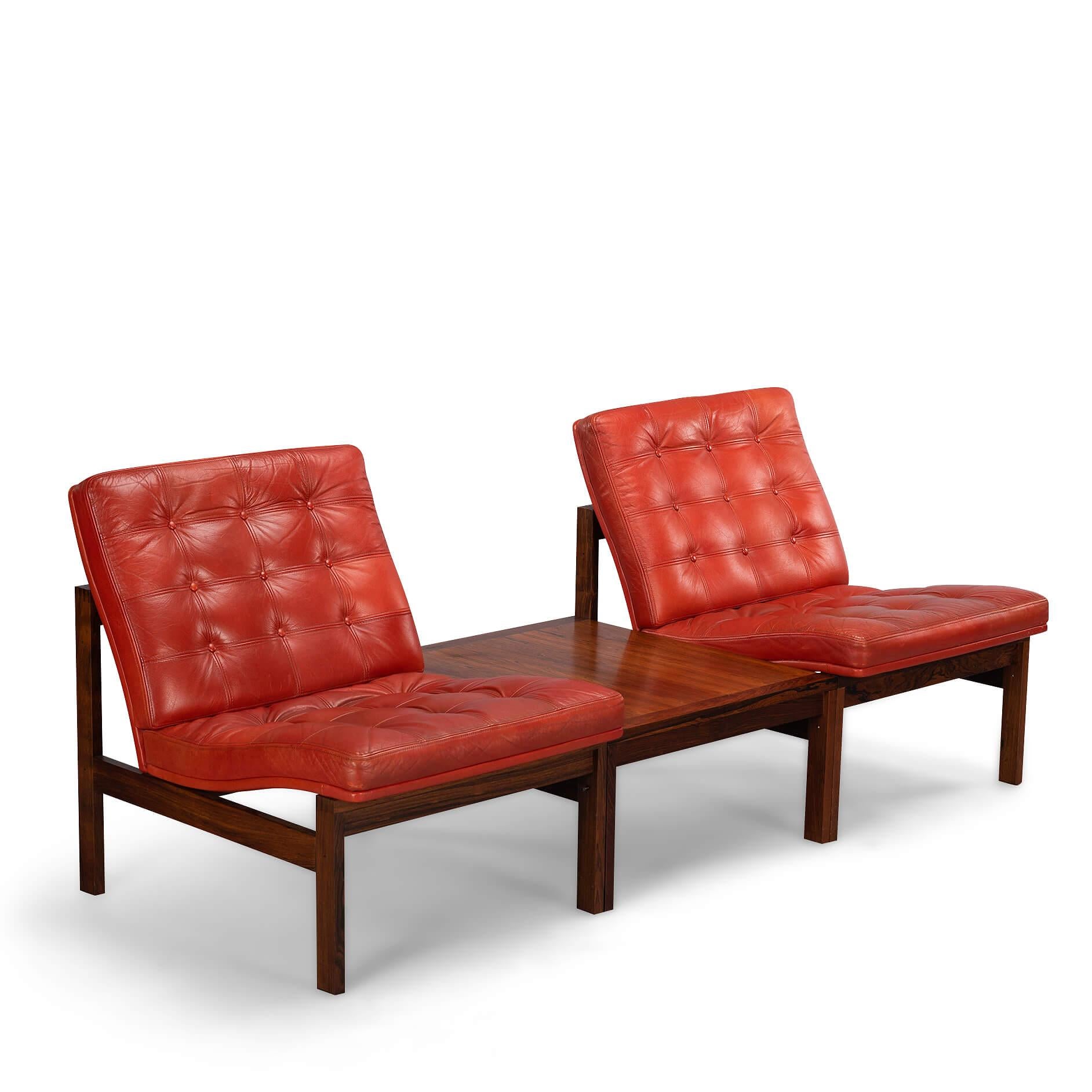 Leather 'Moduline' Red Easy Chair Set with Table by Ole Gjerlov-Knudsen, 1962 For Sale 2