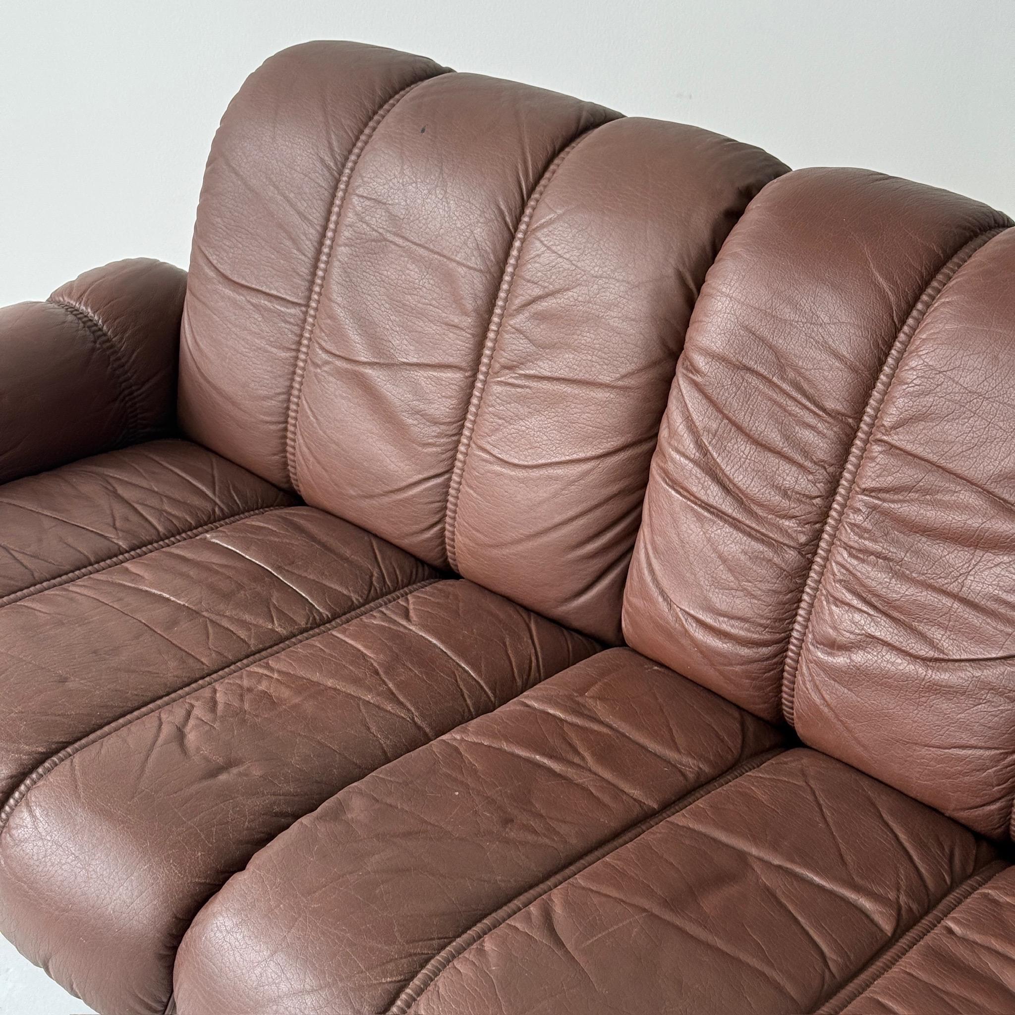 Divano in pelle Montana di Ekornes In condizioni buone in vendita a Chicago, IL