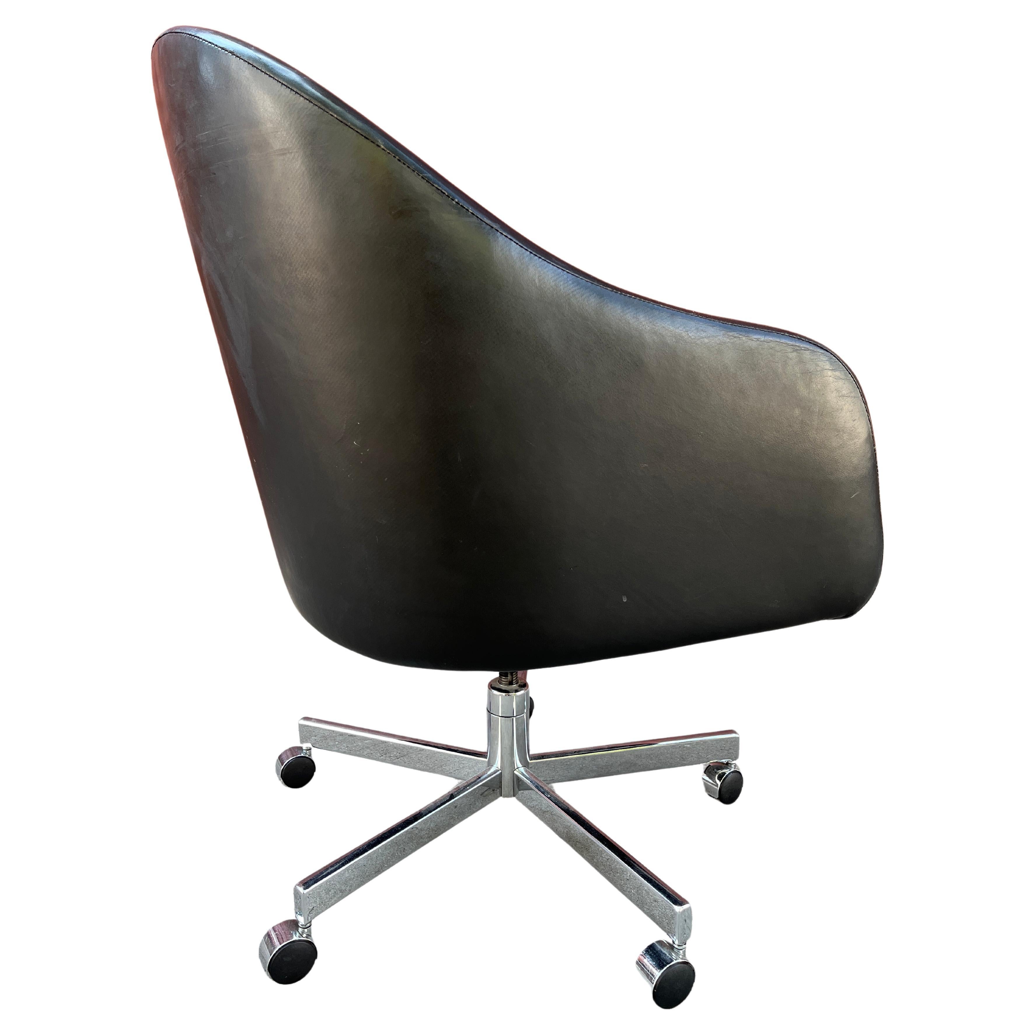Silla de oficina de piel de Ward Bennett para Bricket Associates en Bueno estado para la venta en BROOKLYN, NY