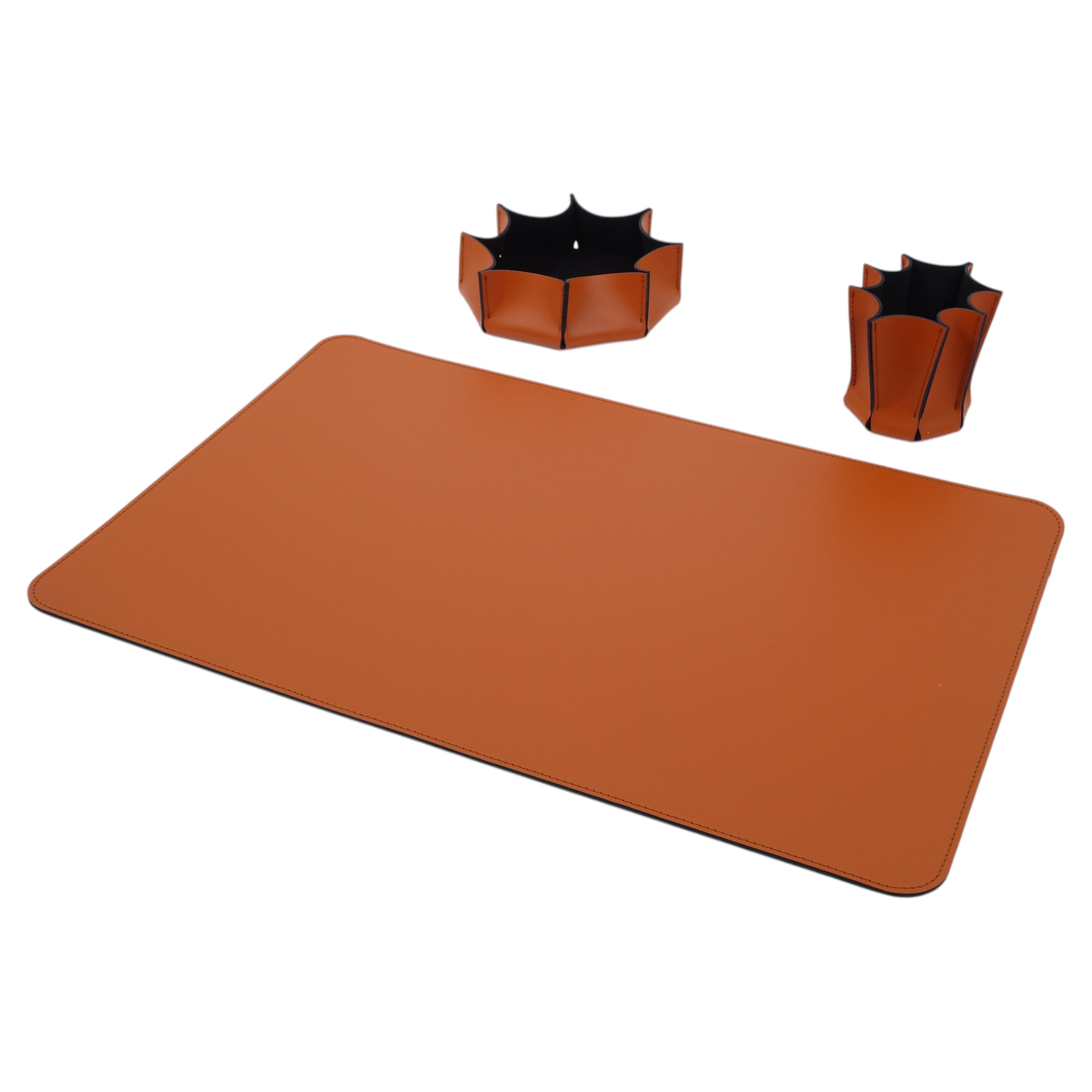 Schreibtischunterlagen-Set aus Leder von Limac Design, moderner Stil, LEILUX im Angebot