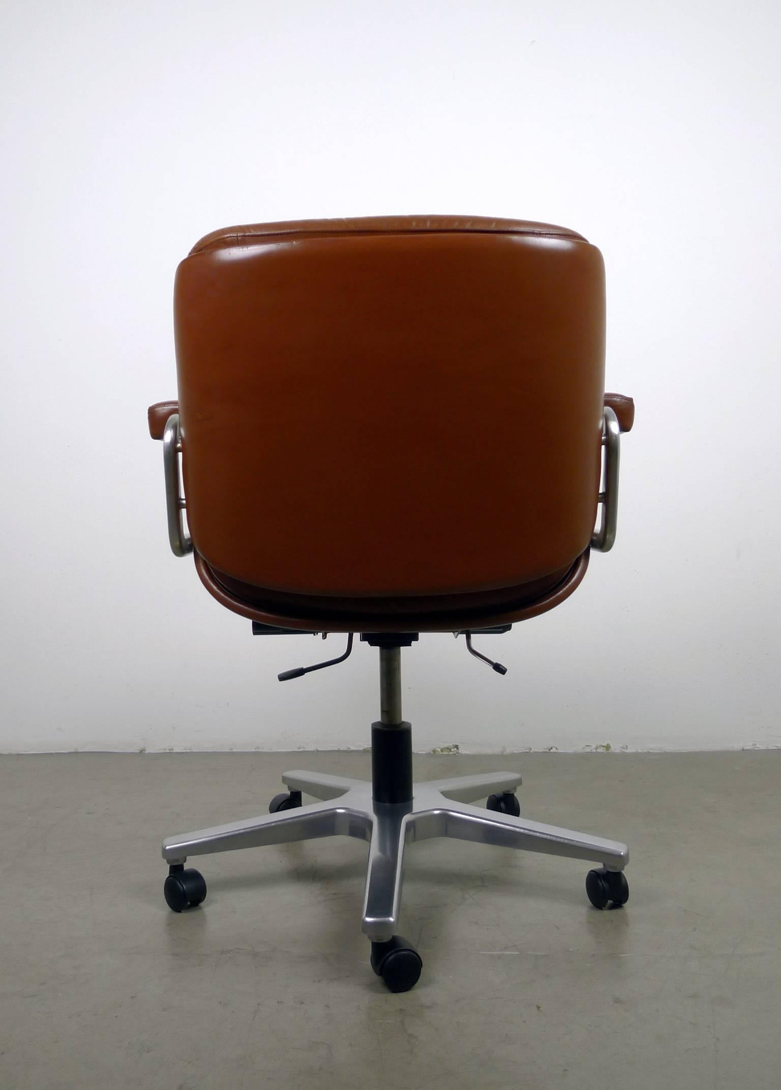 Mid-Century Modern Leather Office Swivel Chair from Stoll Giroflex AG, Switzerland, 1970s