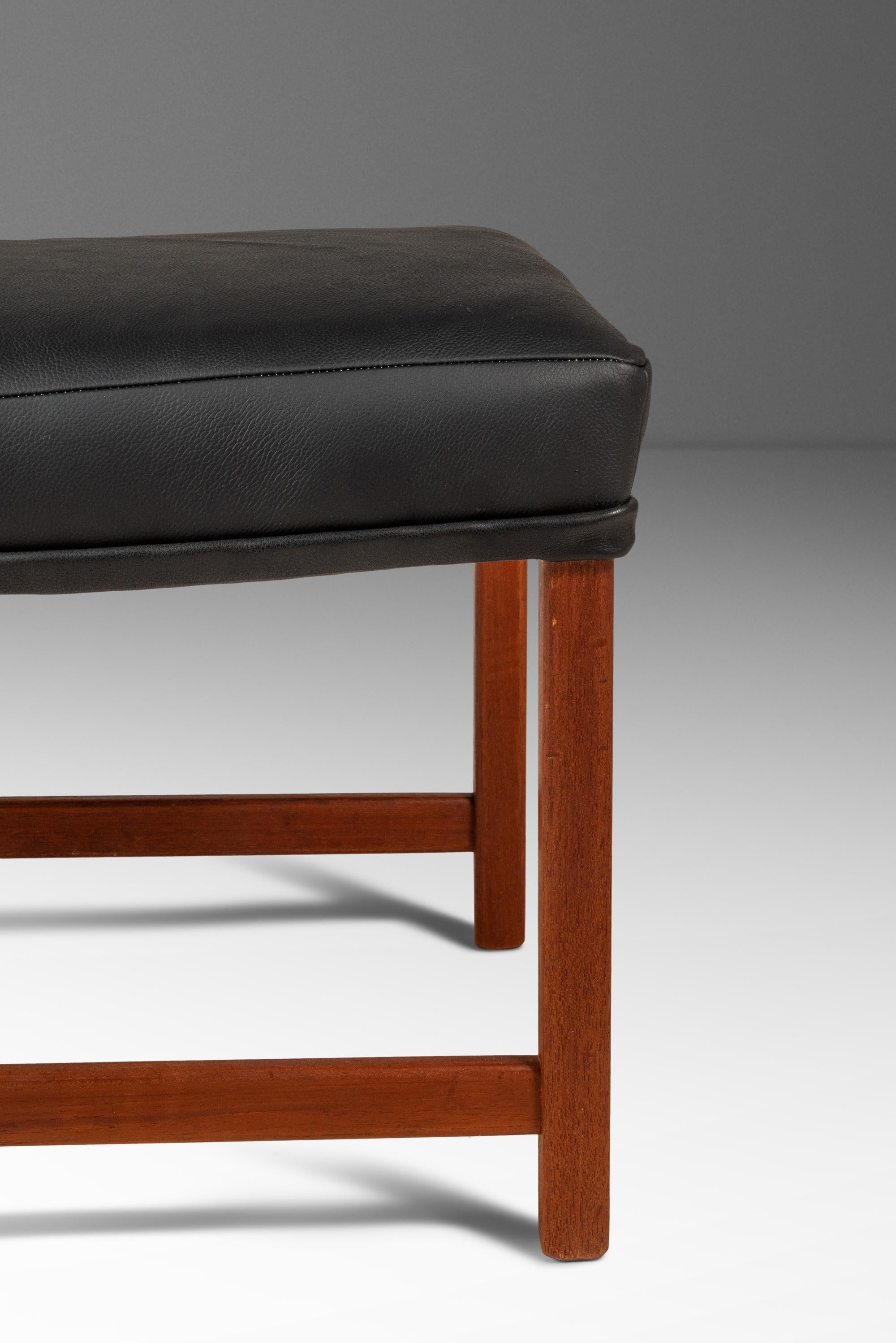 Ottoman / pouf en cuir par Ole Wanscher pour France & Søn, Danemark, c.C. années 1960 en vente 5