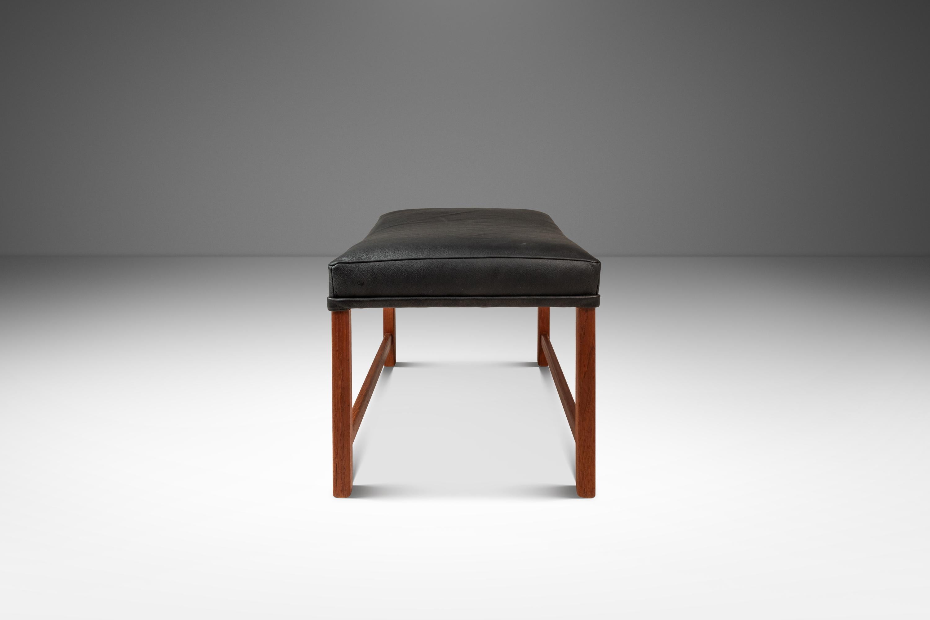 Ottoman / pouf en cuir par Ole Wanscher pour France & Søn, Danemark, c.C. années 1960 Bon état - En vente à Deland, FL