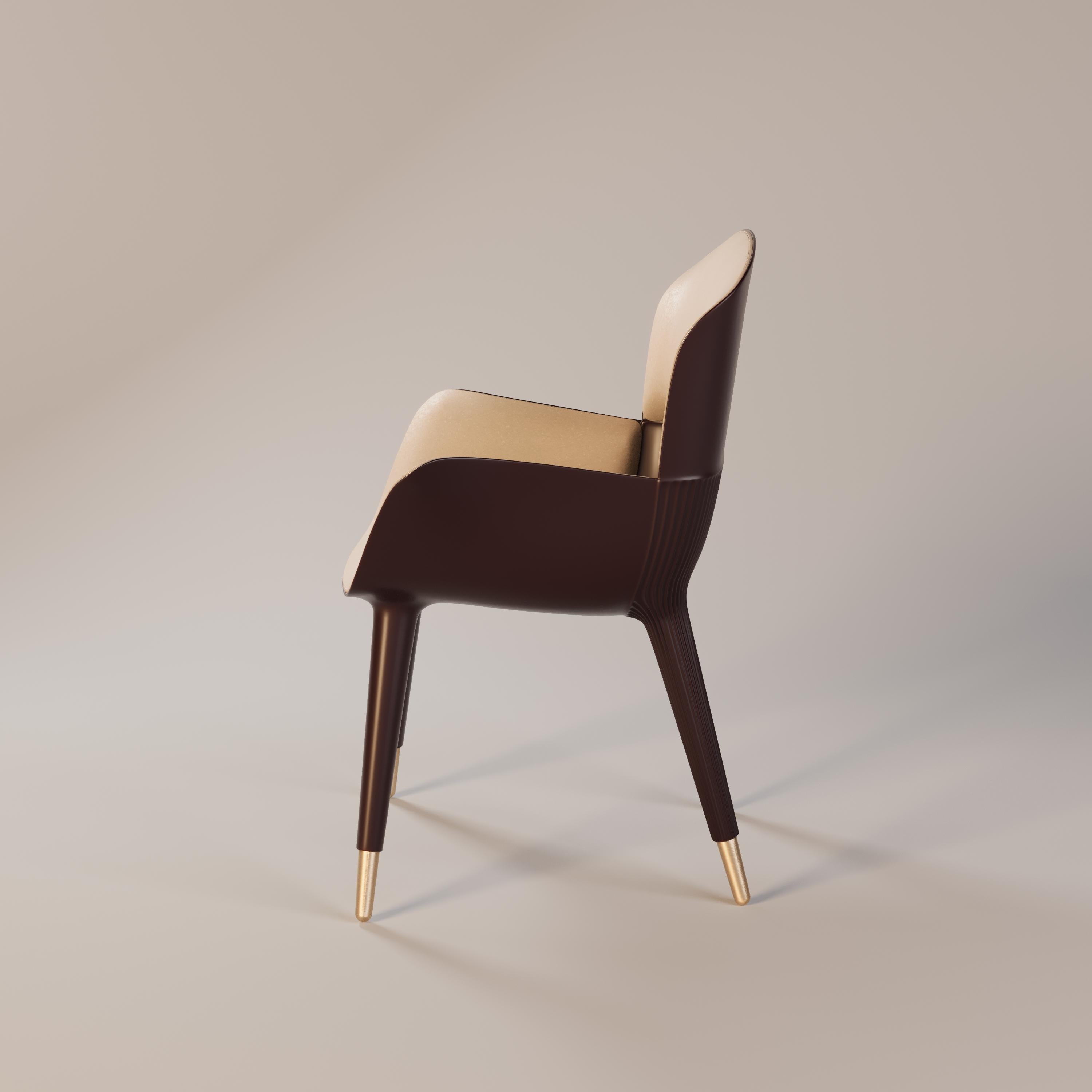 Portugais Fauteuil de salle à manger en cuir élégant pour les espaces élégants en vente