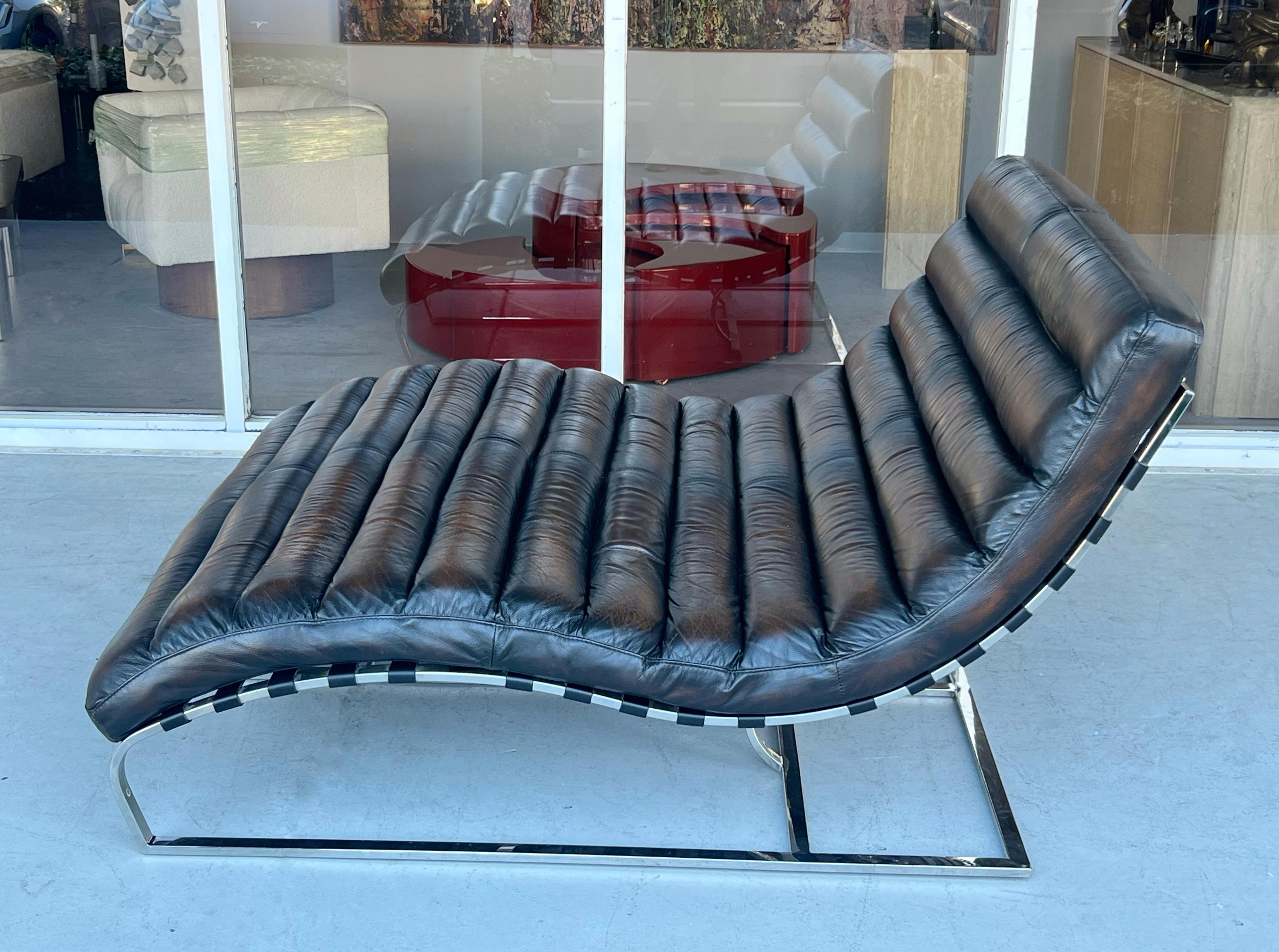 Leather Oviedo Double Chaise Lounge by RH In Good Condition For Sale In Miami, FL