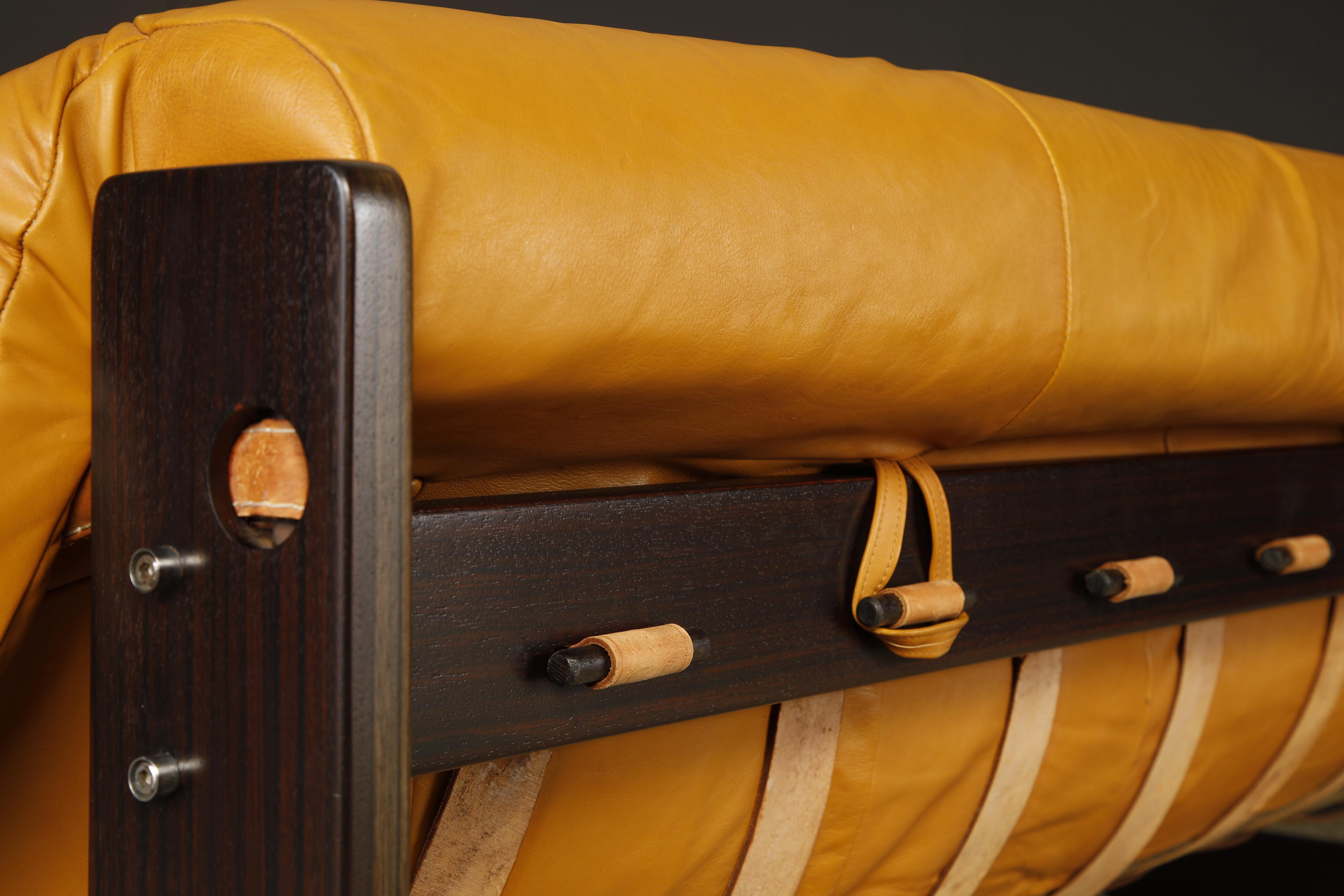 Leather Percival Lafer 'MP-97' Rosewood Three-Seat Sofa, Brazil, c. 1970, Signed For Sale 9