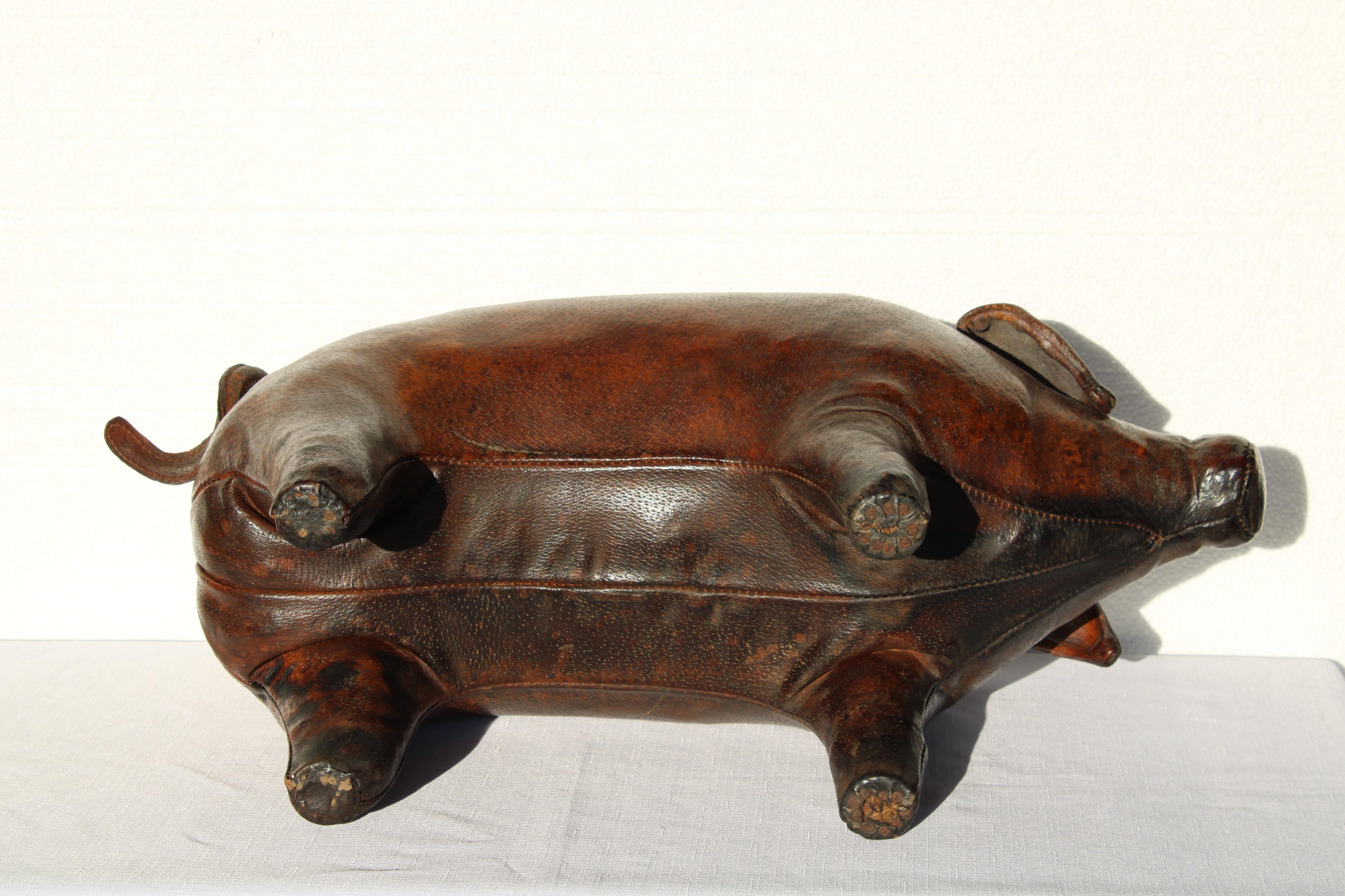 Leather Pig Ottoman for Abercrombie & Fitch, Made in England In Good Condition In Palm Springs, CA