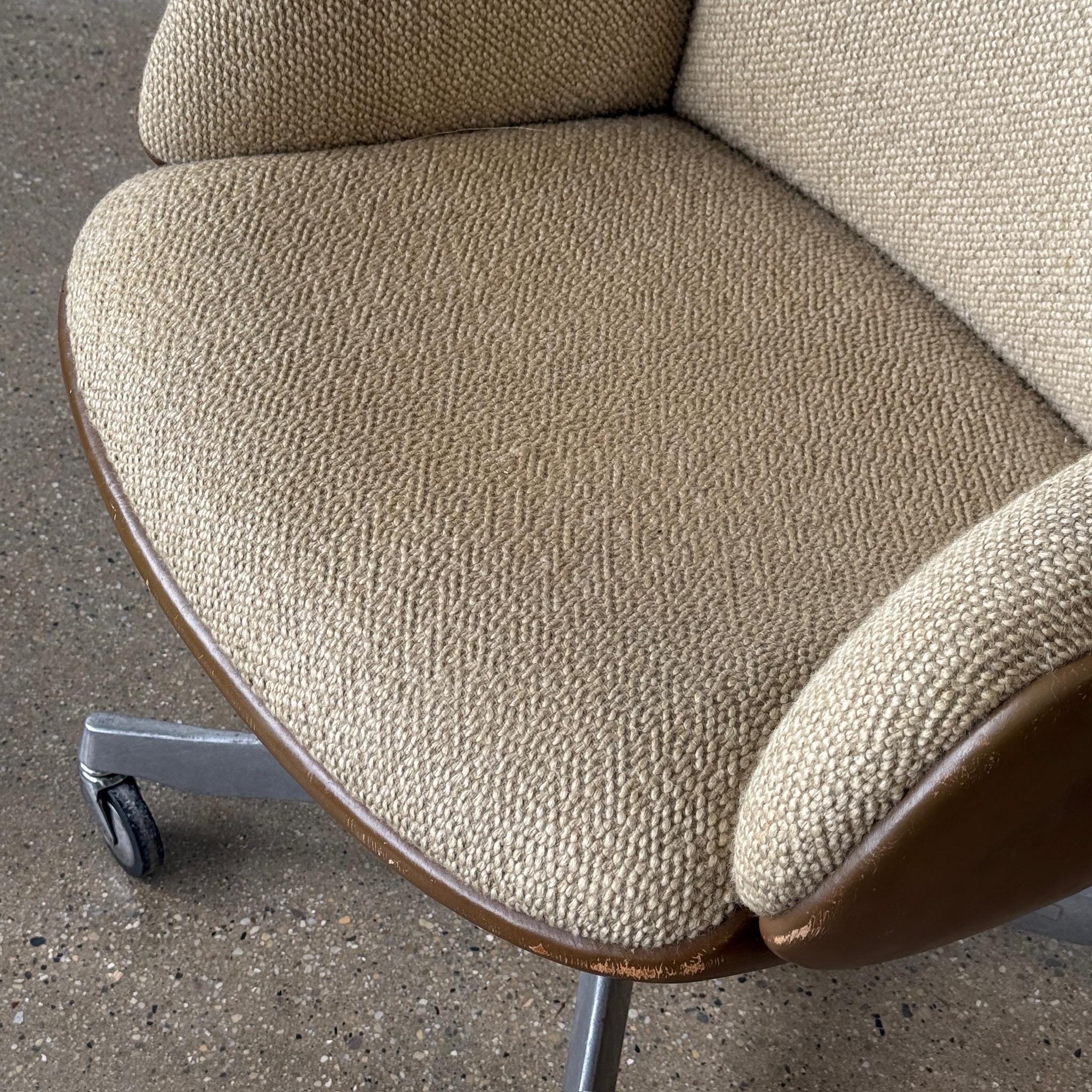 Mid-Century Modern Leather Platner Chair by Warren Platner for Steelcase For Sale