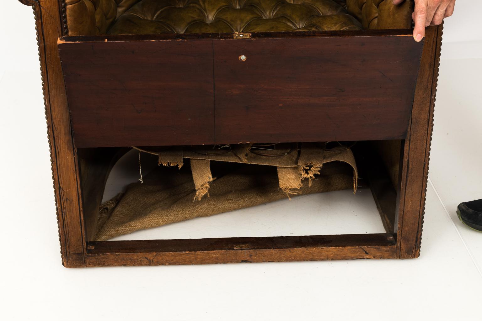 Leather Porter's Chair 7