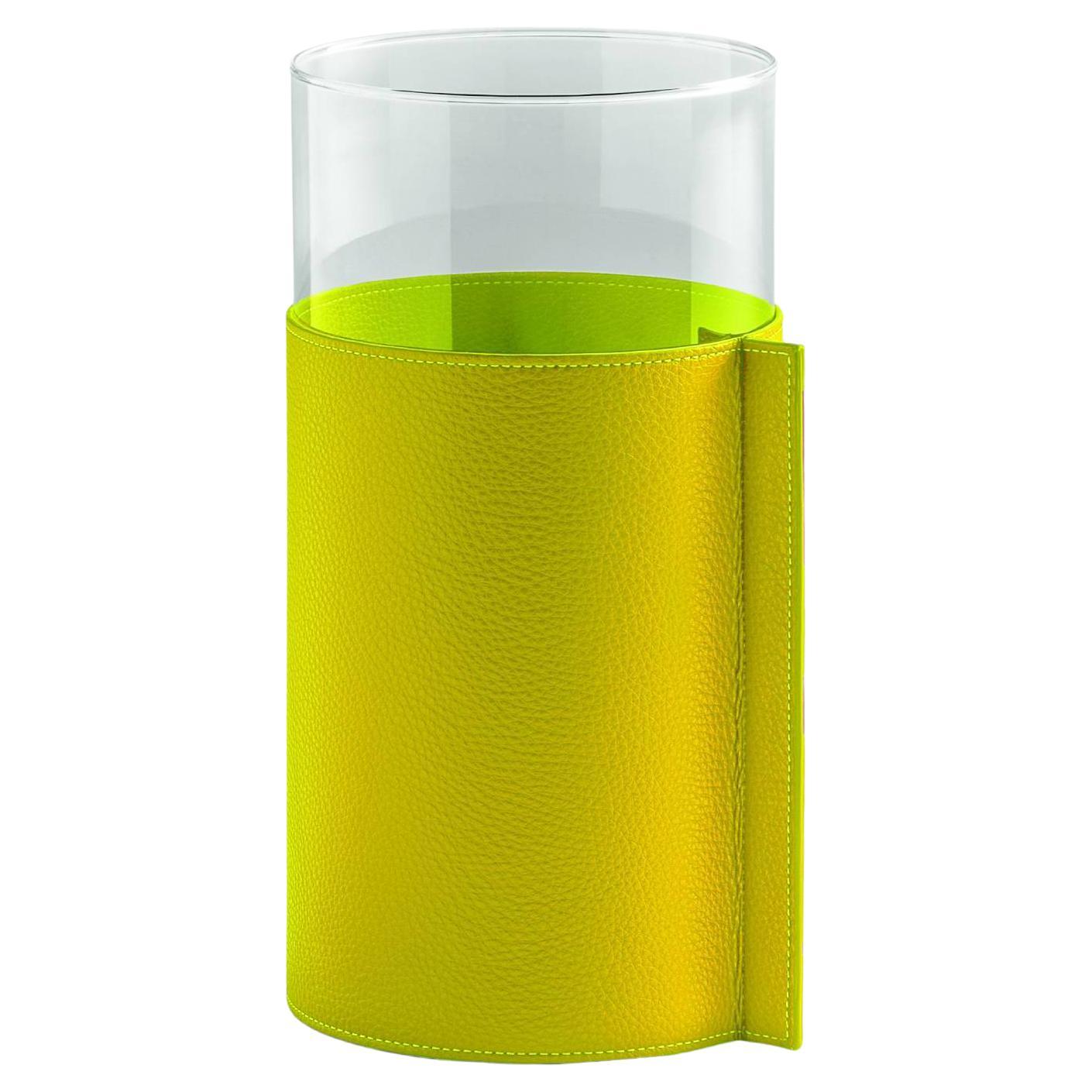 Ledertopf-Vase aus hohem Glas, bedeckt mit Lederpelle SC 140 Mimosa Gelb