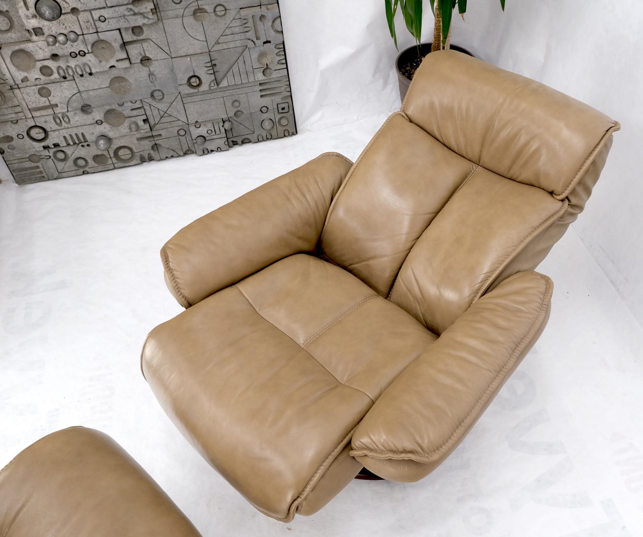 Leather Reclining Chair & Ottoman by Thomasville For Sale 10
