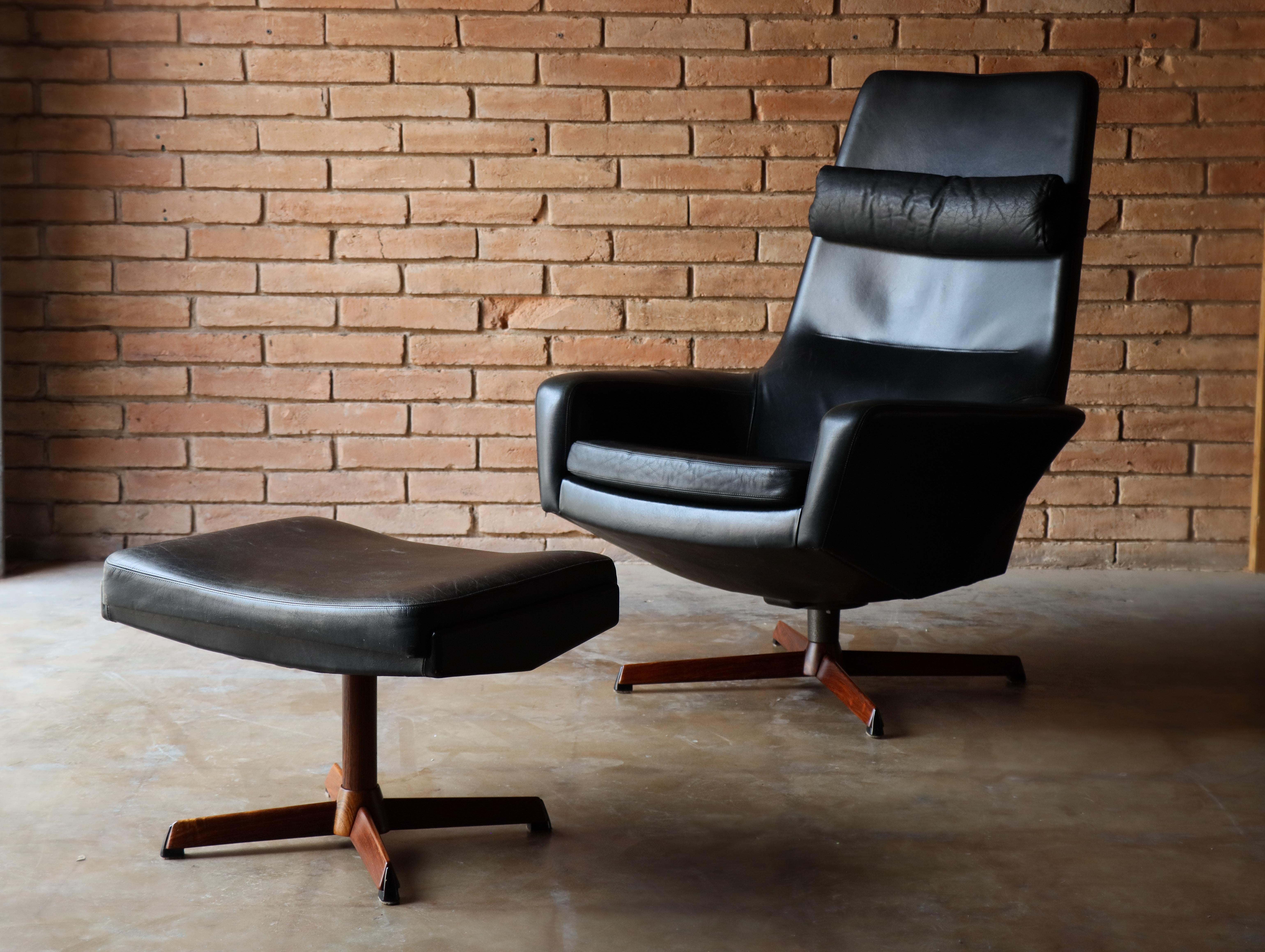 Reclining leather and Brazilian rosewood lounge chair and ottoman designed by Ib Madsen & Acton Schubell for their company Madsen & Schübell. Denmark, c.1950s. Model MS-30 

Often misattributed to Ib Kofod Larsen, this example features high quality
