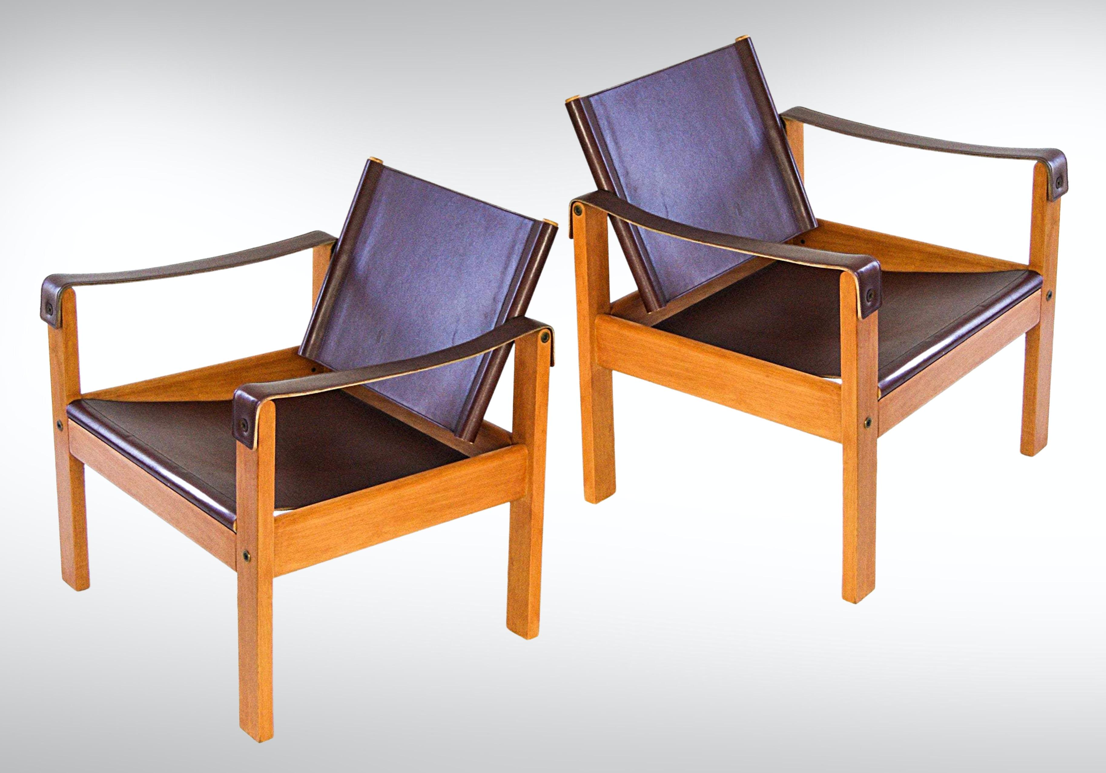 Mid-Century Modern Leather Safari Armchairs and Coffee Table by Karl Heinz Bergmiller for Escriba For Sale