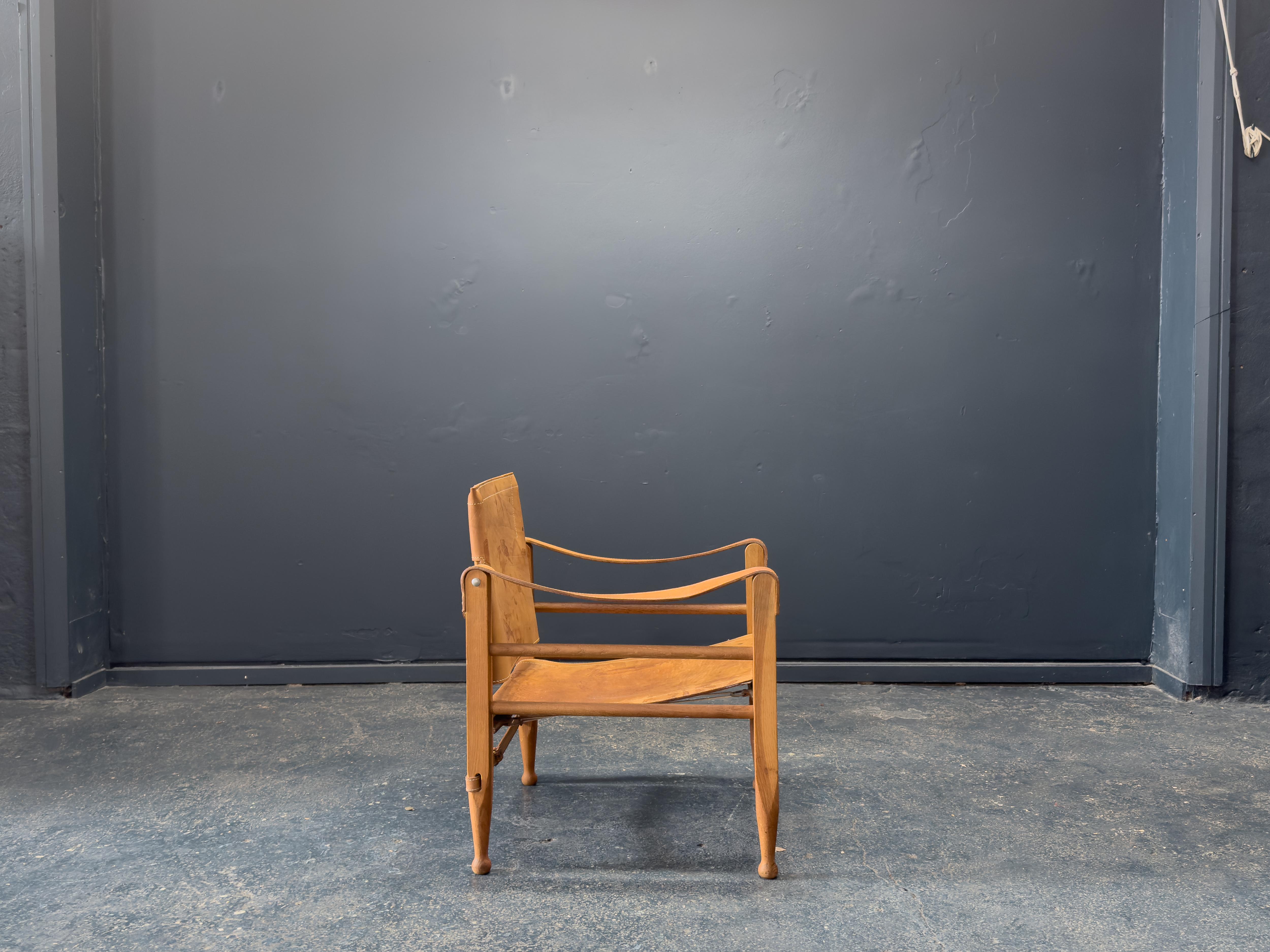 Danois Chaise safari en cuir par Aage Bruun & Son en vente
