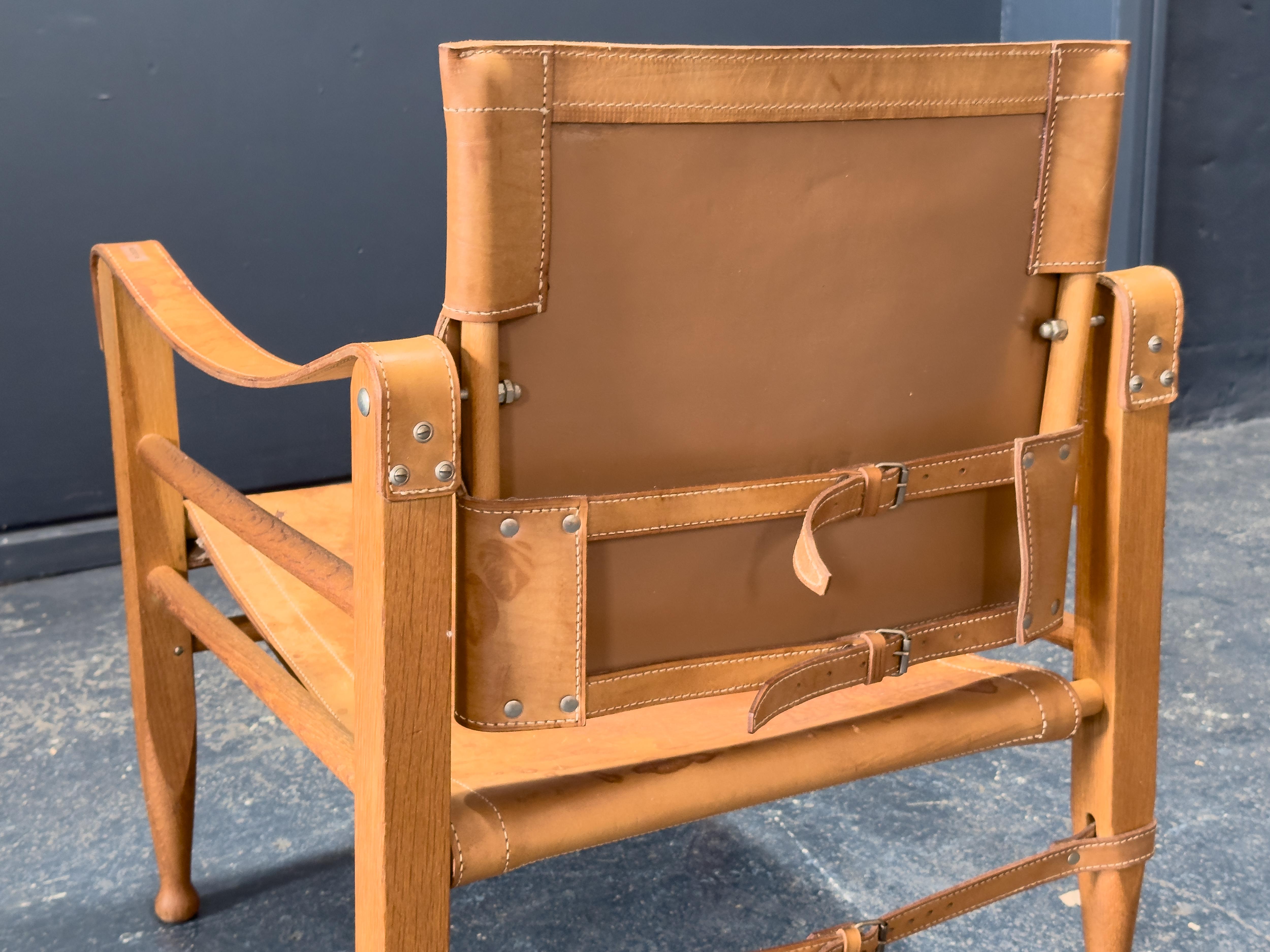 20ième siècle Chaise safari en cuir par Aage Bruun & Son en vente