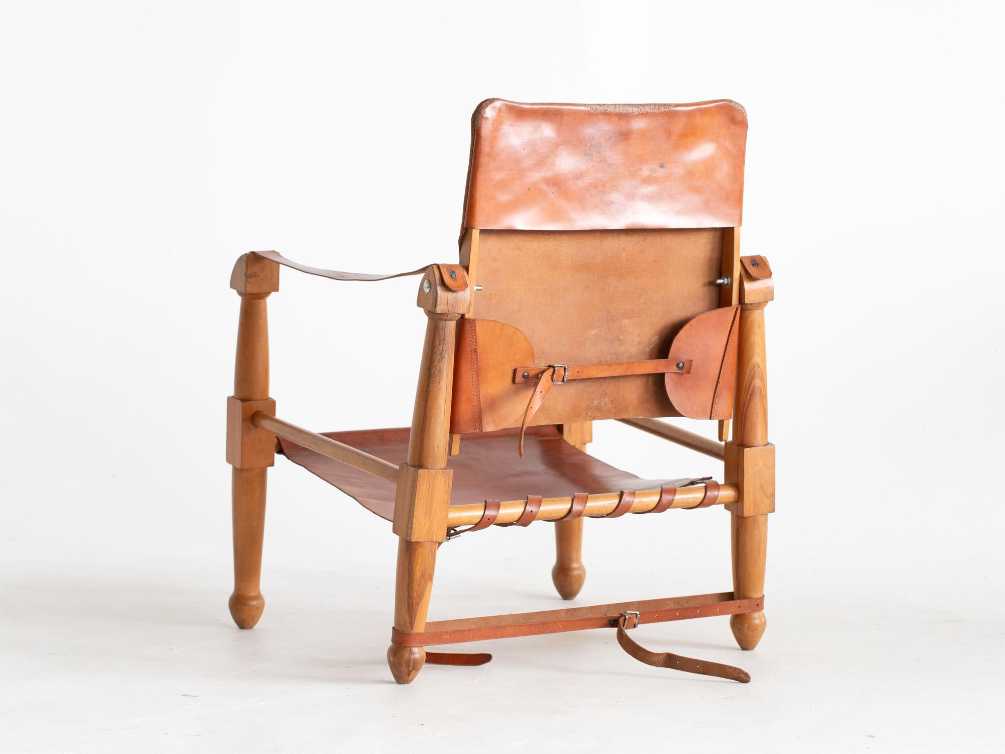 Mid-Century Modern Chaise Safari en cuir des années 1940 en vente