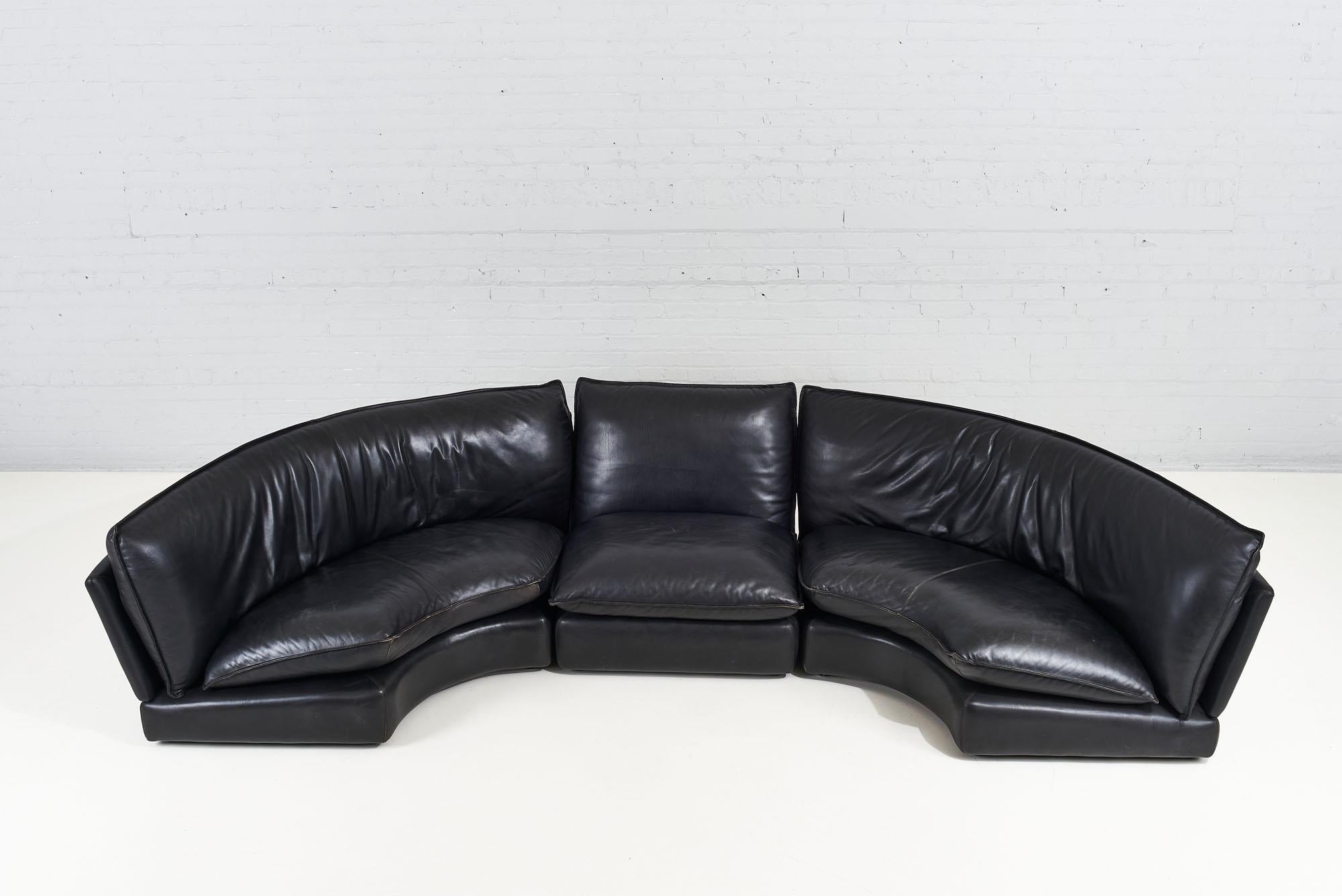 Leather sectional sofa 