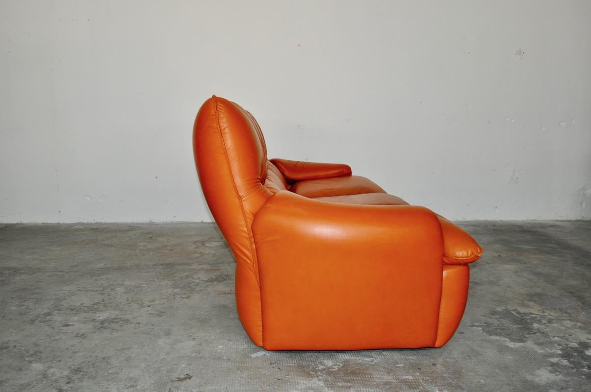 Leather Set Sofa and Armchairs by Martino Perego for Seven Salotti, 1970s In Good Condition For Sale In Manzano, Friuli Venezia Giulia