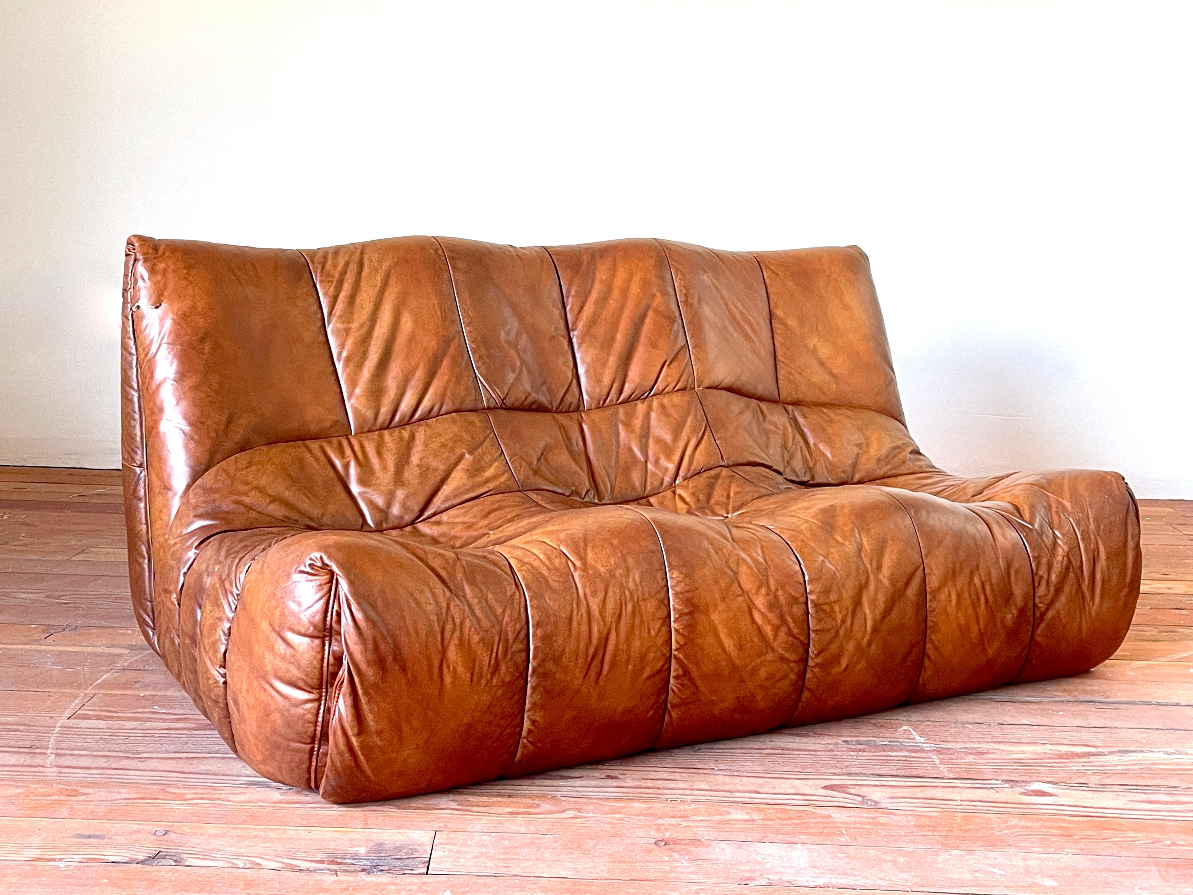 Leather Settee by Roche Bobois For Sale 3