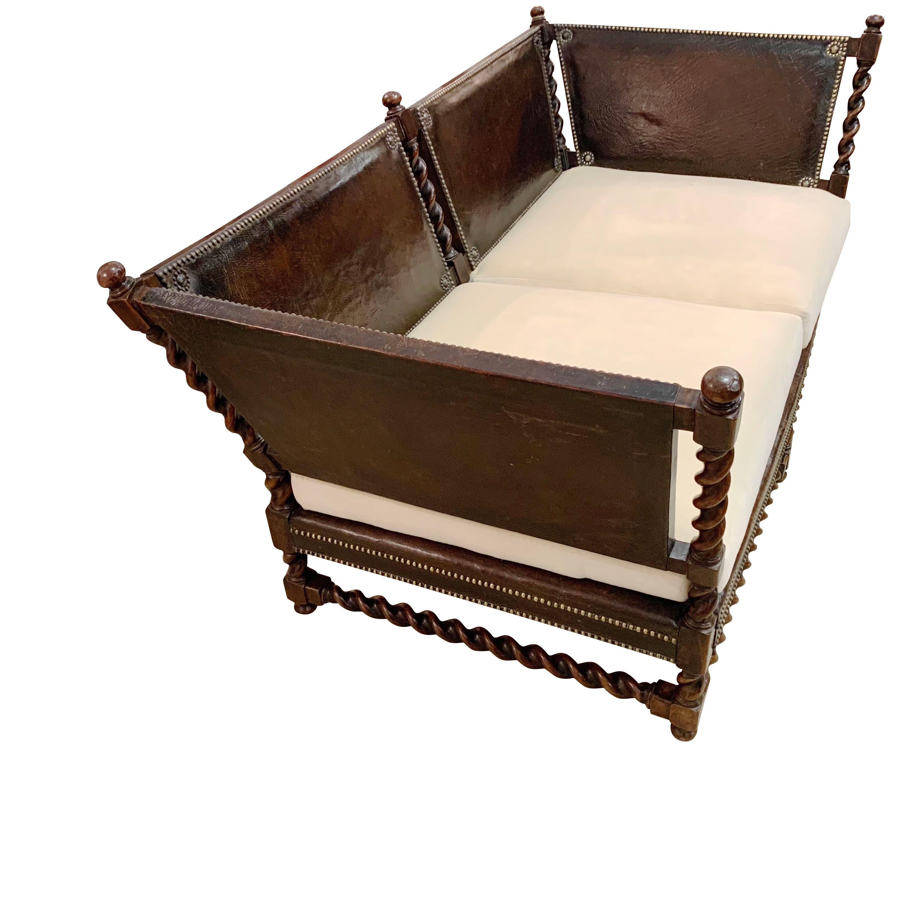 Leather Settee, France, 1890 In Good Condition In New York, NY