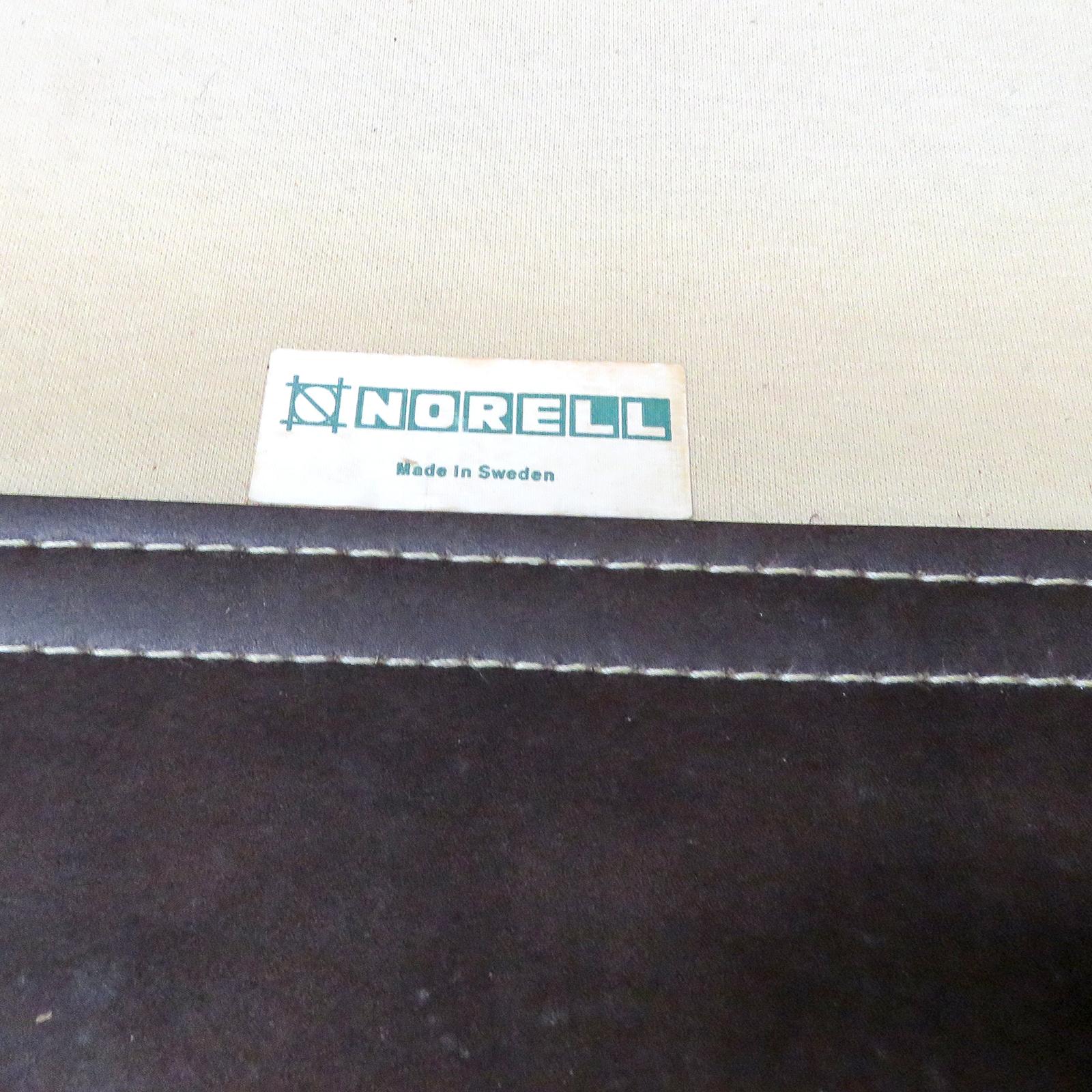 Divano in pelle modello 'Ilona' di Arne Norell, 1960 in vendita 2