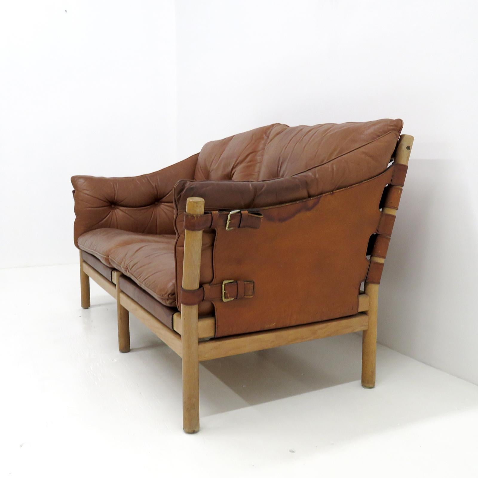 Swedish Leather Settee Model ‘Ilona’ by Arne Norell, 1960 For Sale
