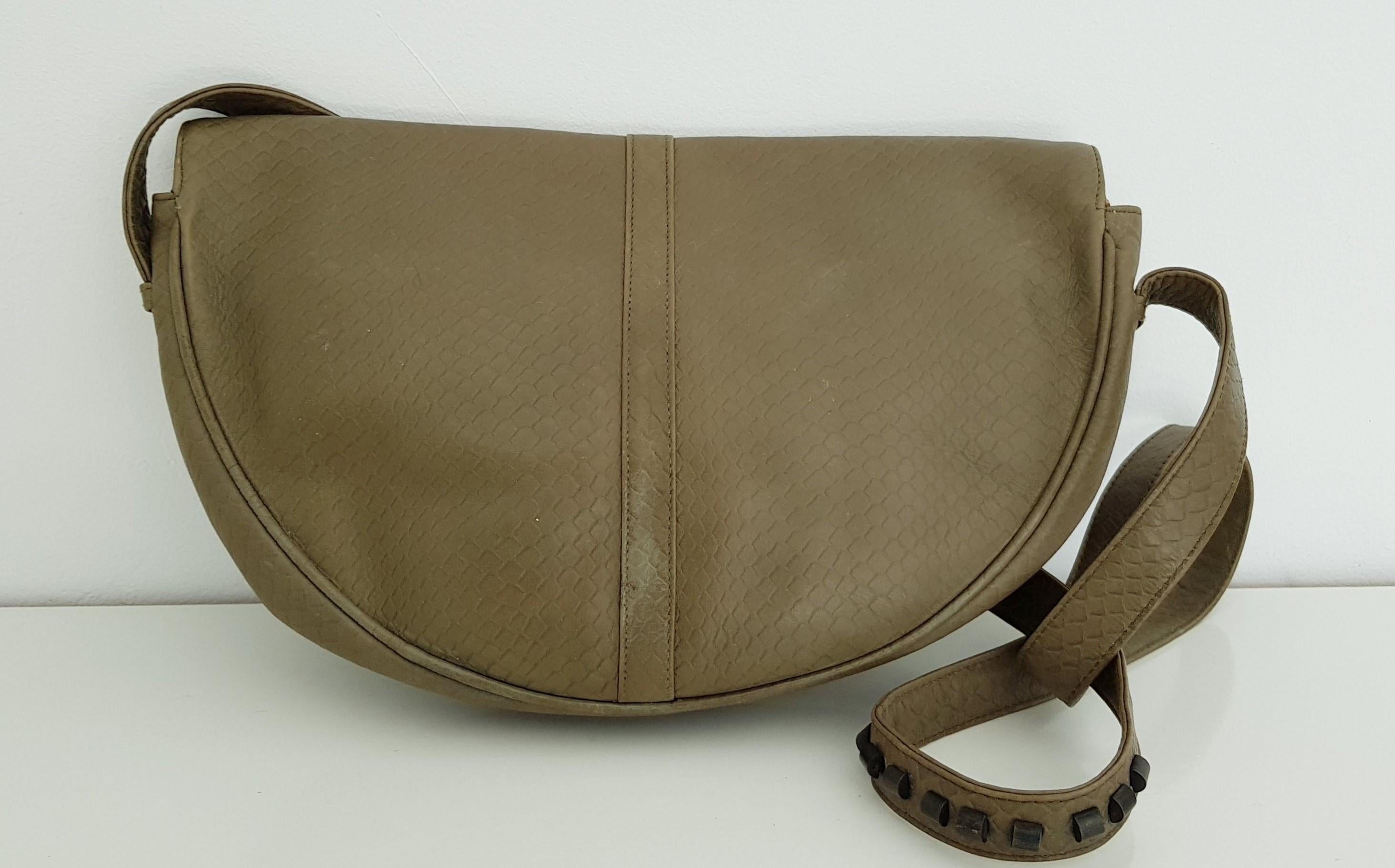Leather Shoulder Bag Worked As Python by Gianni Versace In Excellent Condition For Sale In Somo (Santander), ES