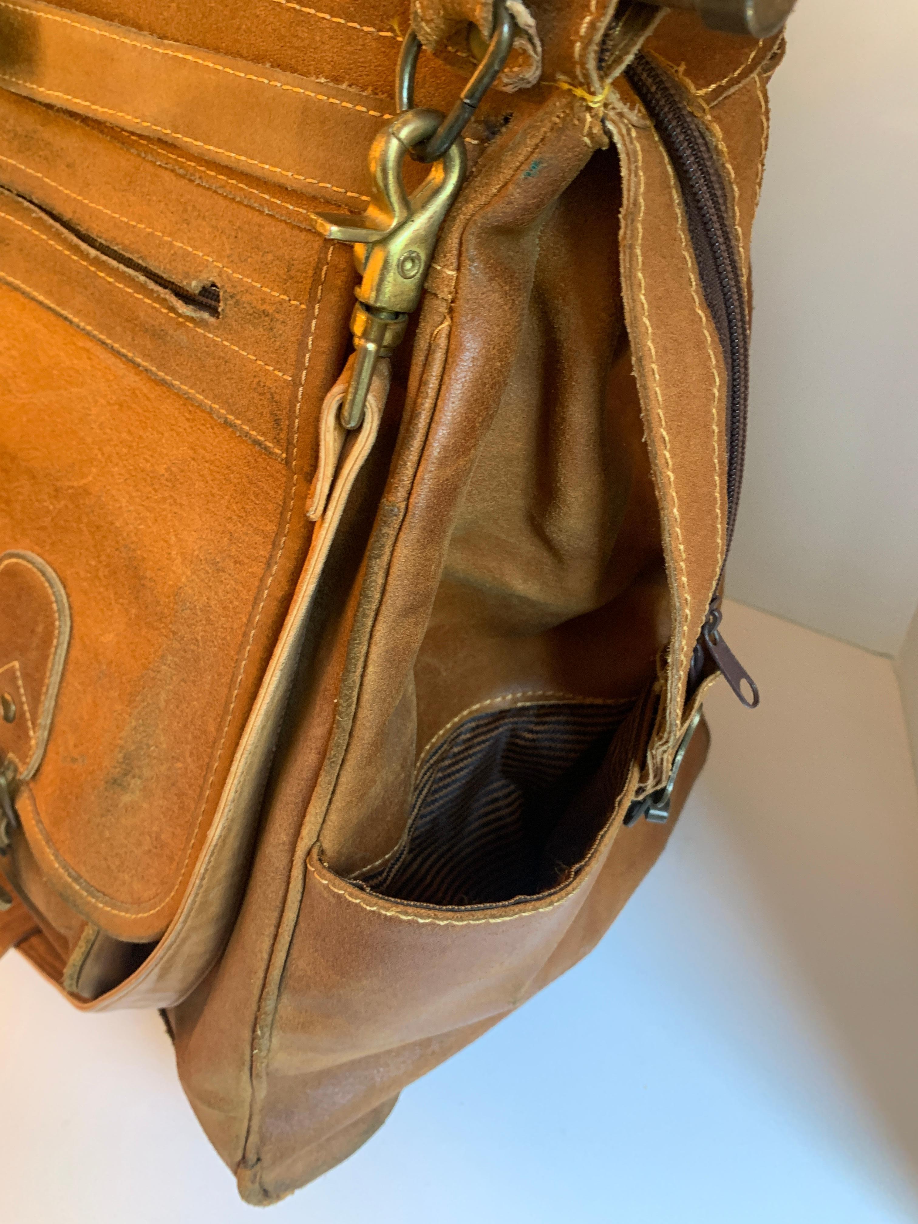 Leather Shoulder Duffle Style Bag with Brass Supports For Sale 6