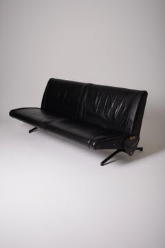 Leather sofa D70 by Osvaldo Borsani