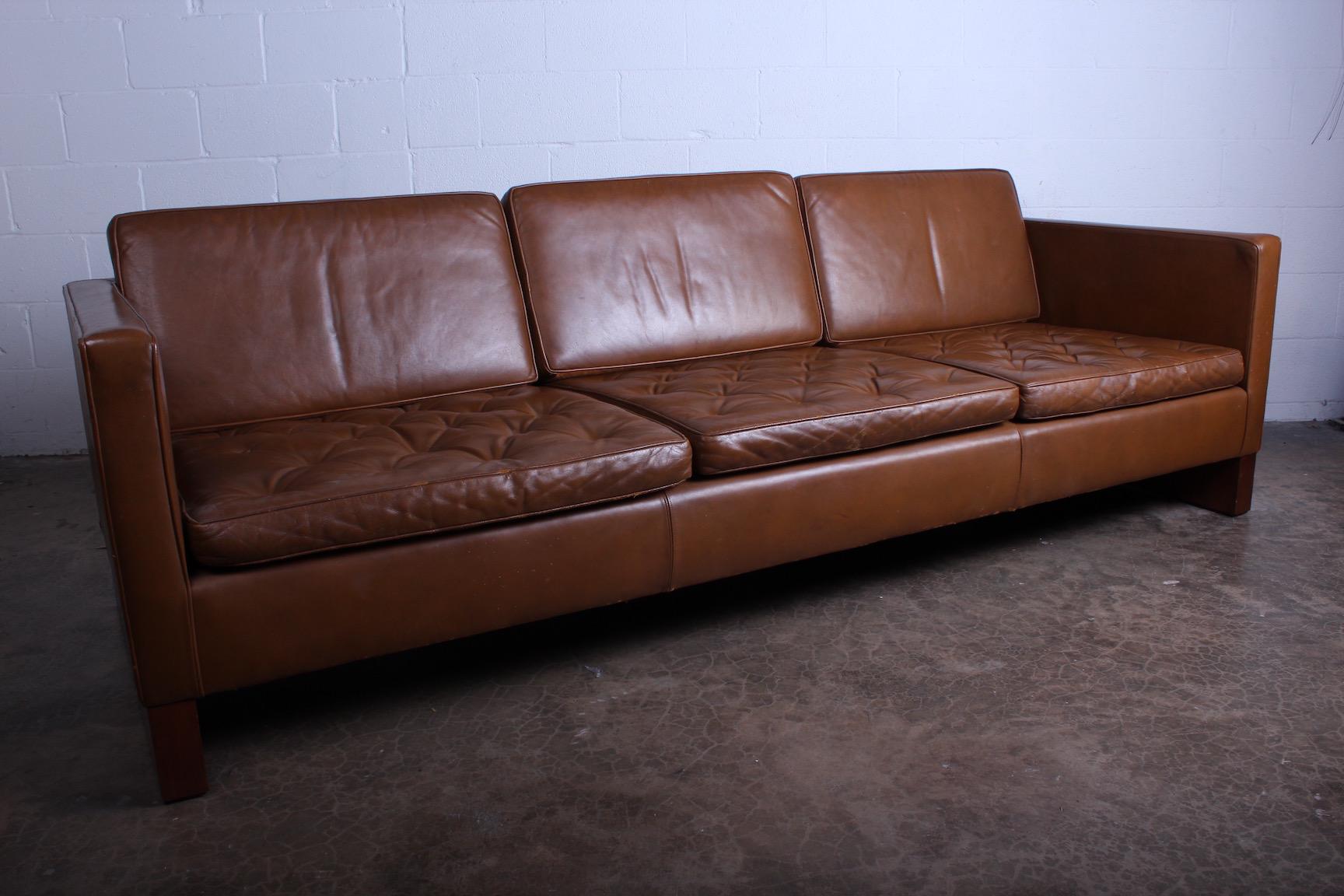 Mid-20th Century Leather Sofa Designed by Mies van der Rohe for Knoll