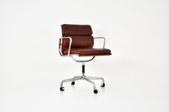 Leather Soft Pad Chair von Charles and Ray Eames für Herman Miller, 1970er Jahre