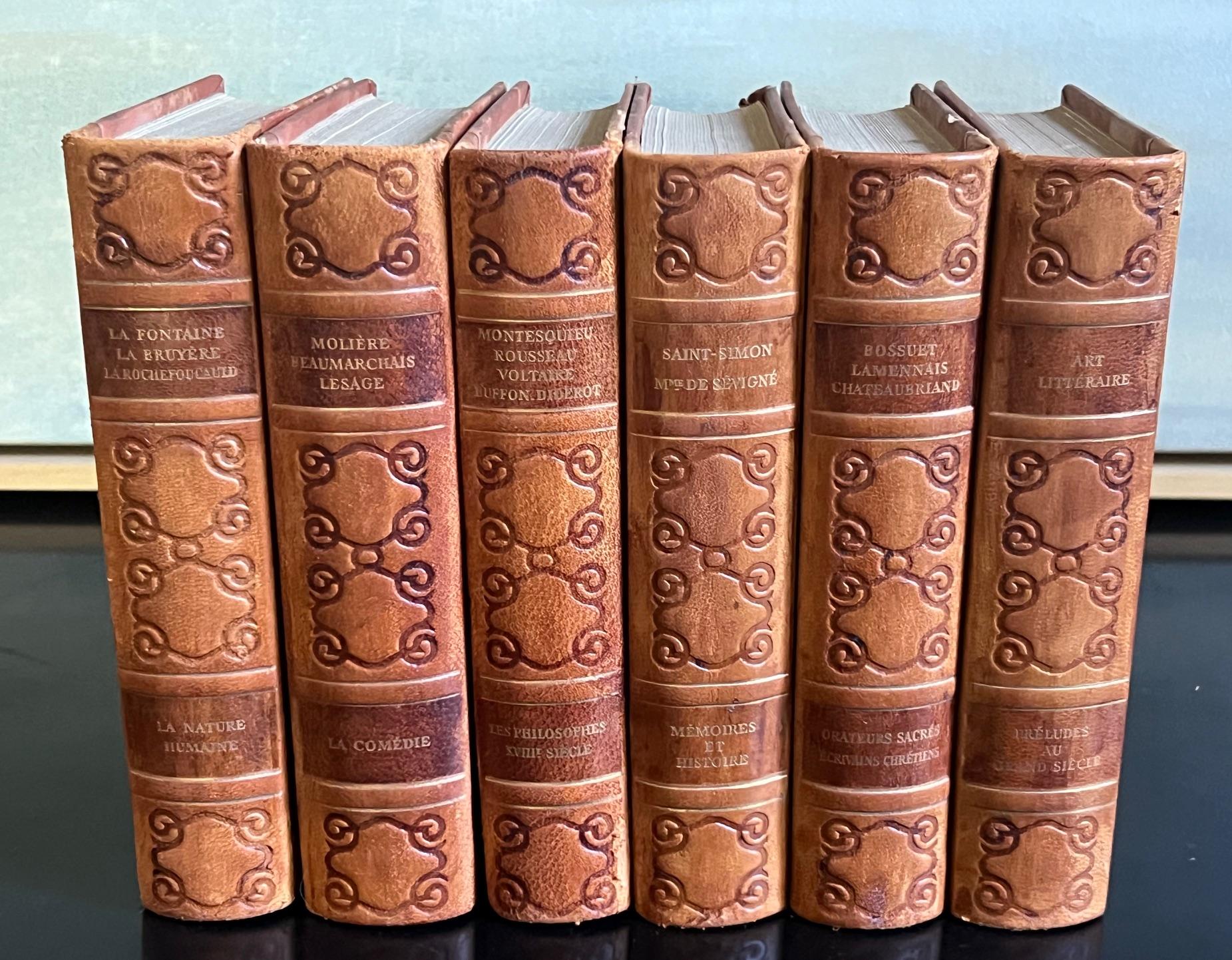 Juego de 6 libros franceses con lomo de cuero, 1953 En relieve en venta