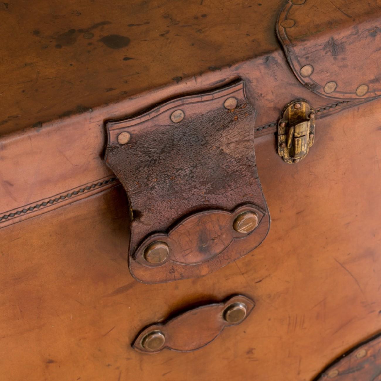Leather Steamer Trunk by Finnigans, circa 1920 For Sale 1