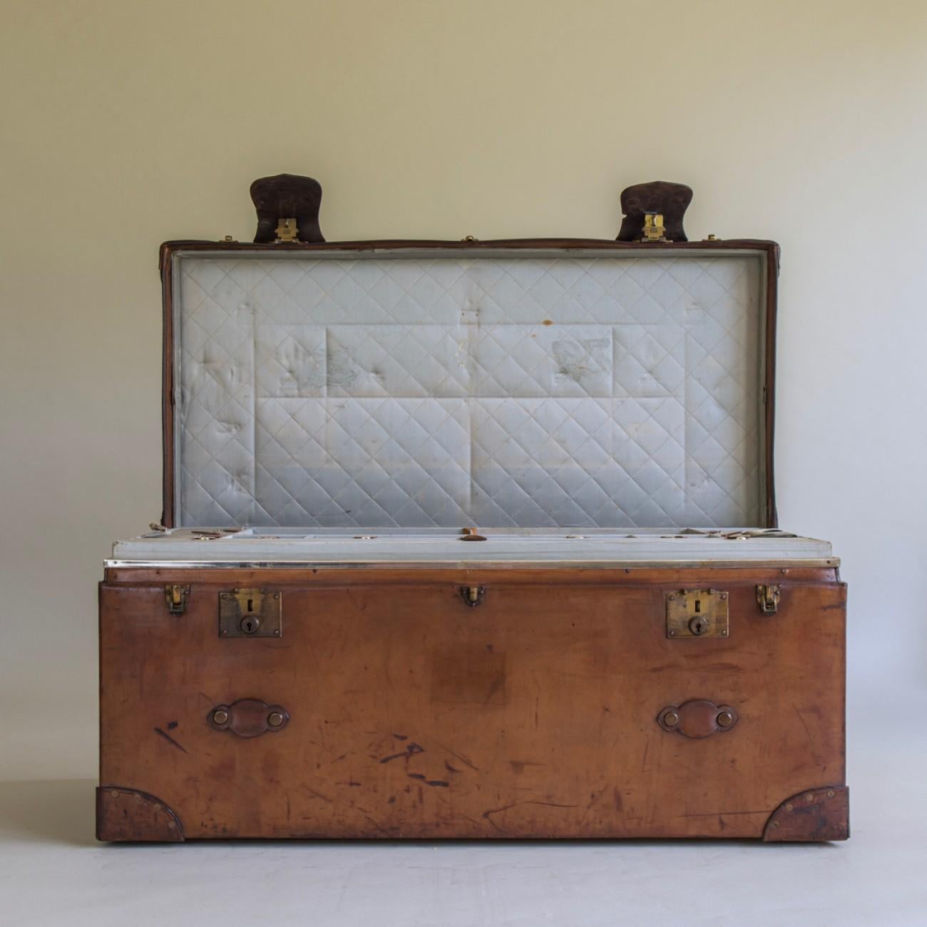 Early 20th Century Leather Steamer Trunk by Finnigans, circa 1920 For Sale