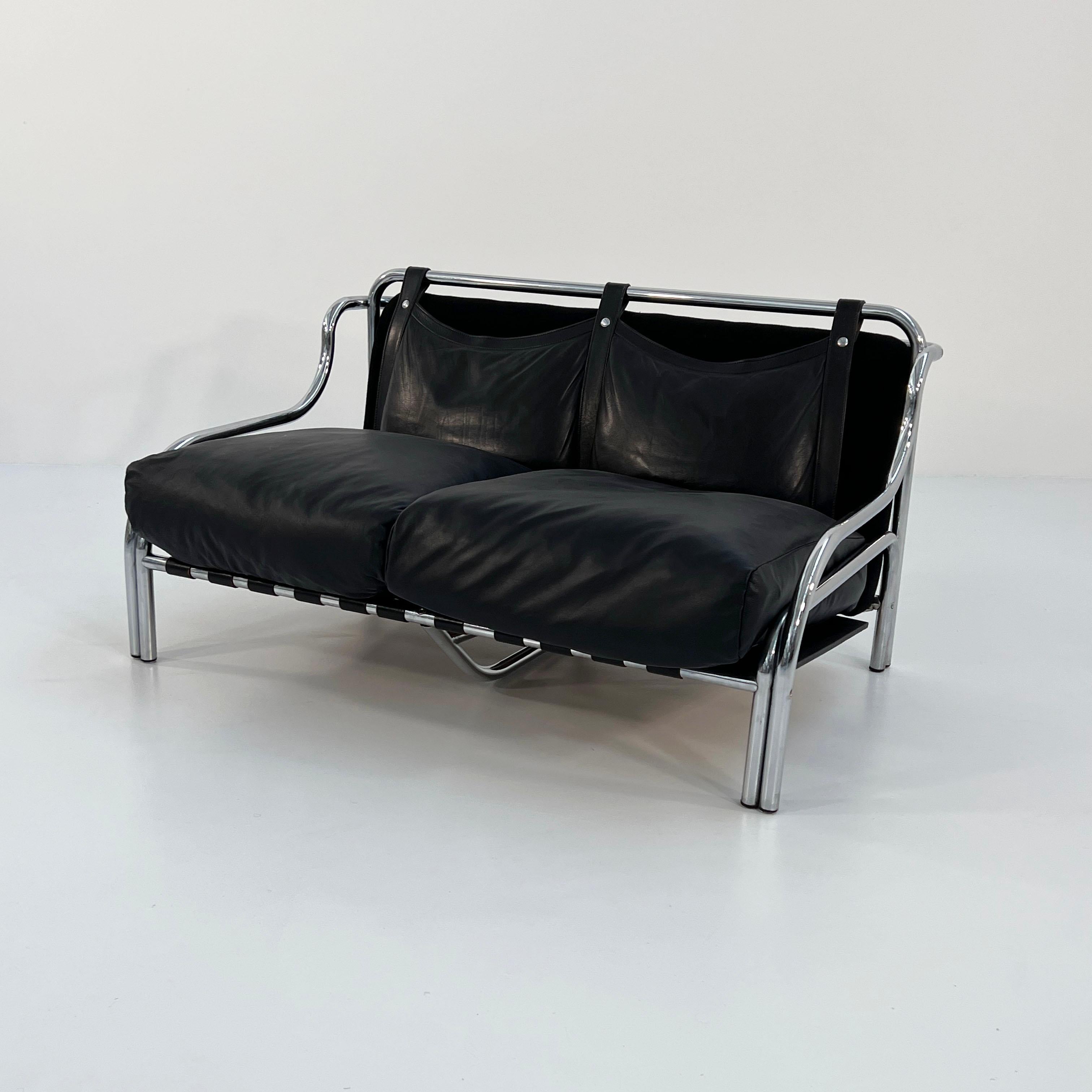 Leather Stringa 2-seater Sofa by Gae Aulenti for Poltronova, 1960s


Designer - Gae Aulenti
Producer - Poltronova
Model - Stringa 2-seater Sofa
Design Period - Sixties 
Measurements - Width 132 cm x Depth 90 cm x Height 74 cm x Seat Height 40