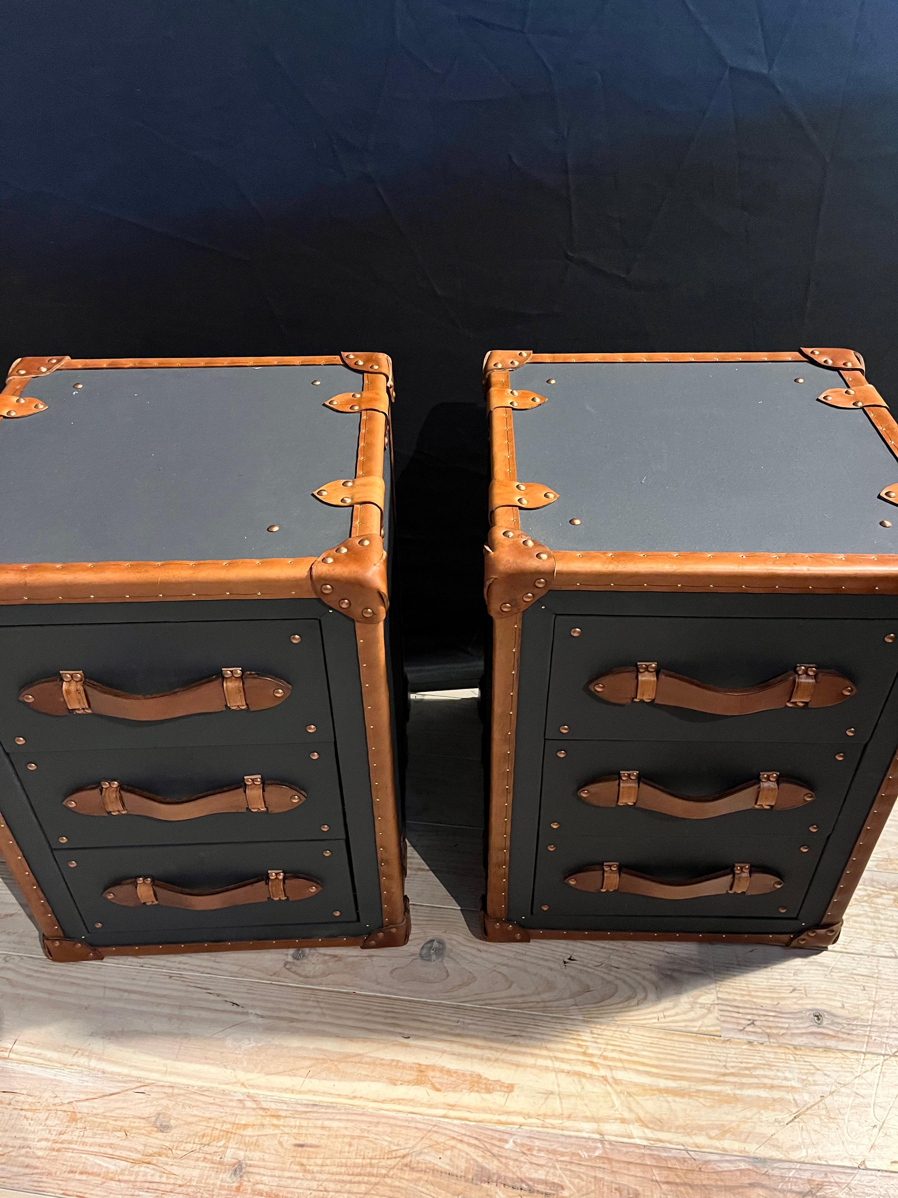 Set de valises en cuir avec 3 tiroirs Neuf - En vente à Eindhoven, NL