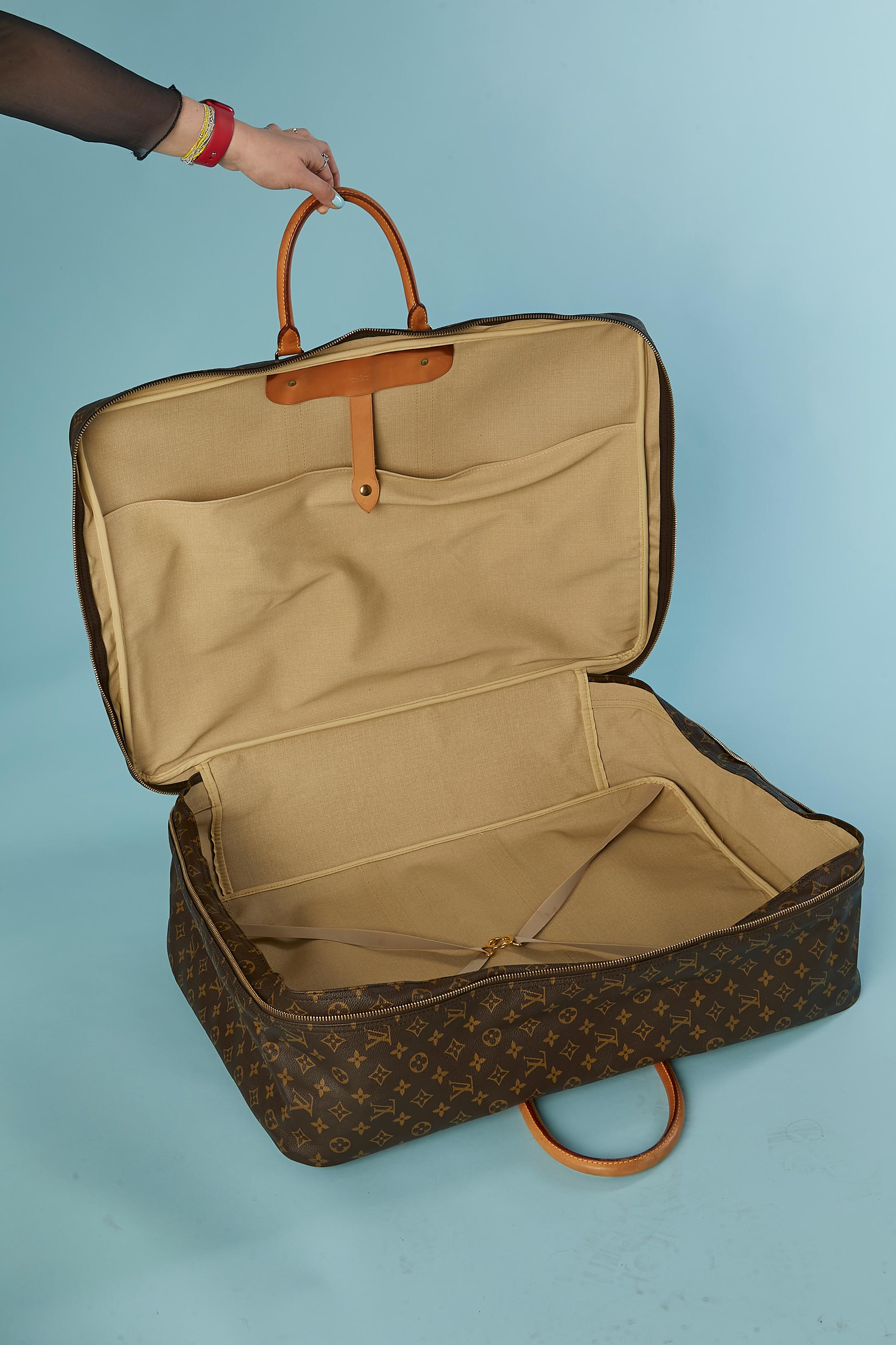 Leather suitcase with LV Monogram pattern Louis Vuitton For Sale 1